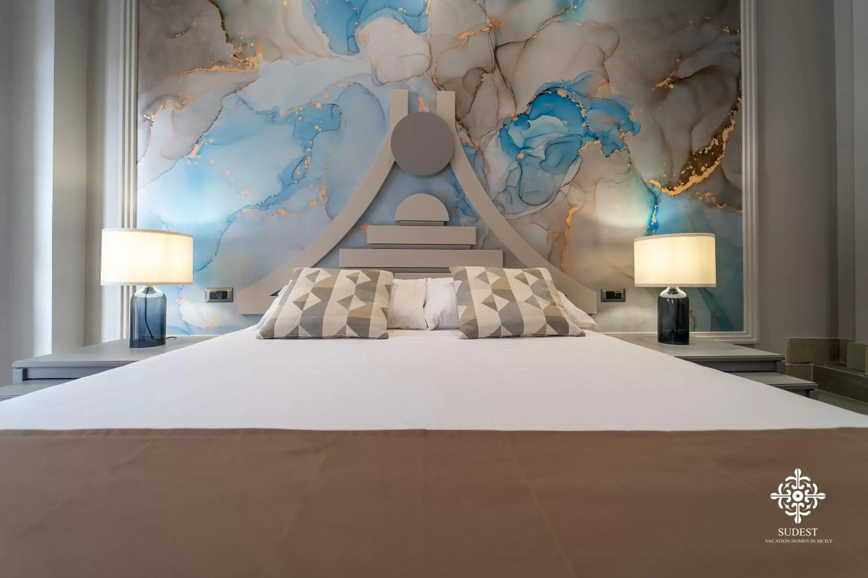 Bed in Matteotti Luxury Residence