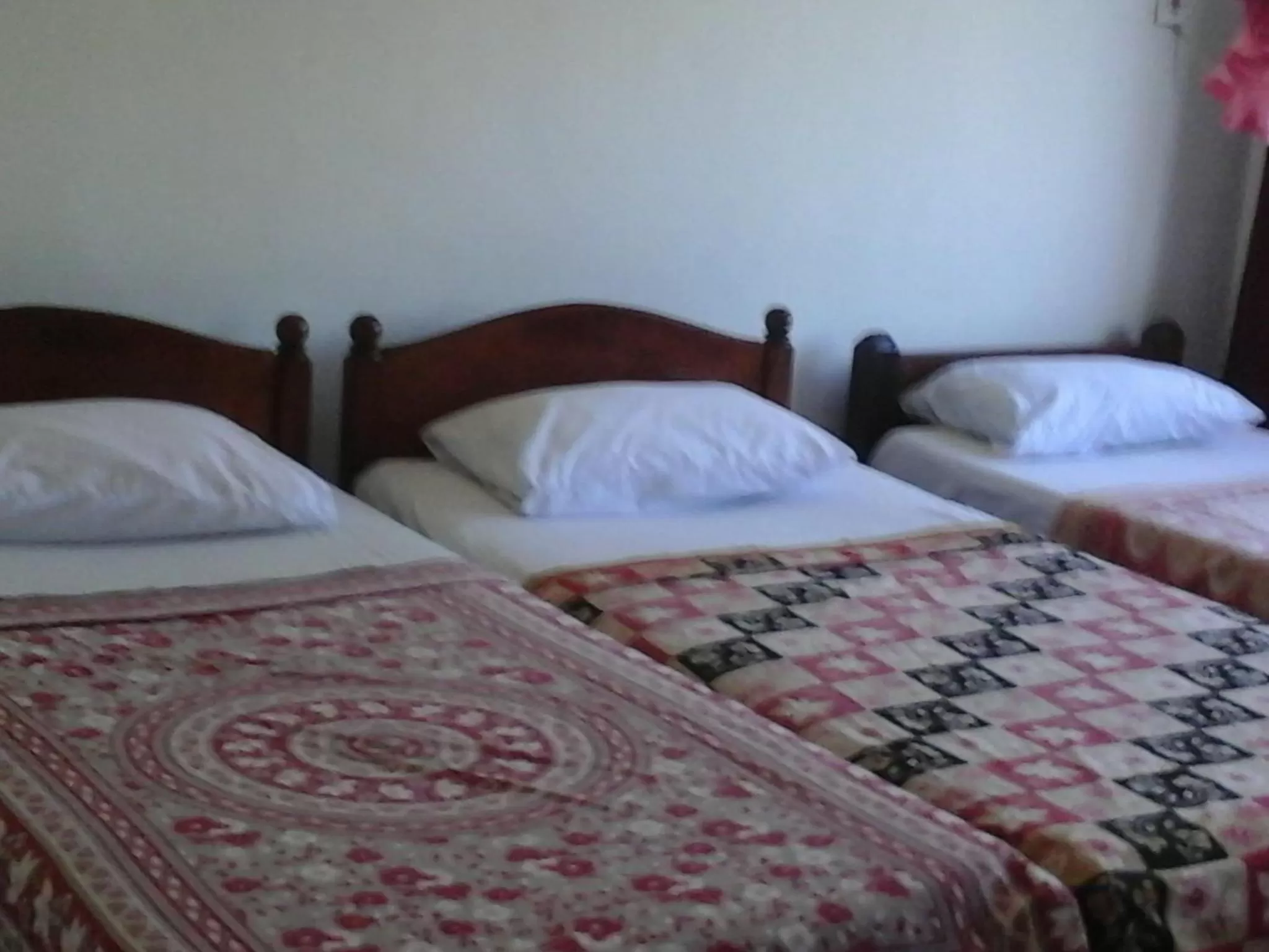 Bed in Majestic Tourist Hotel