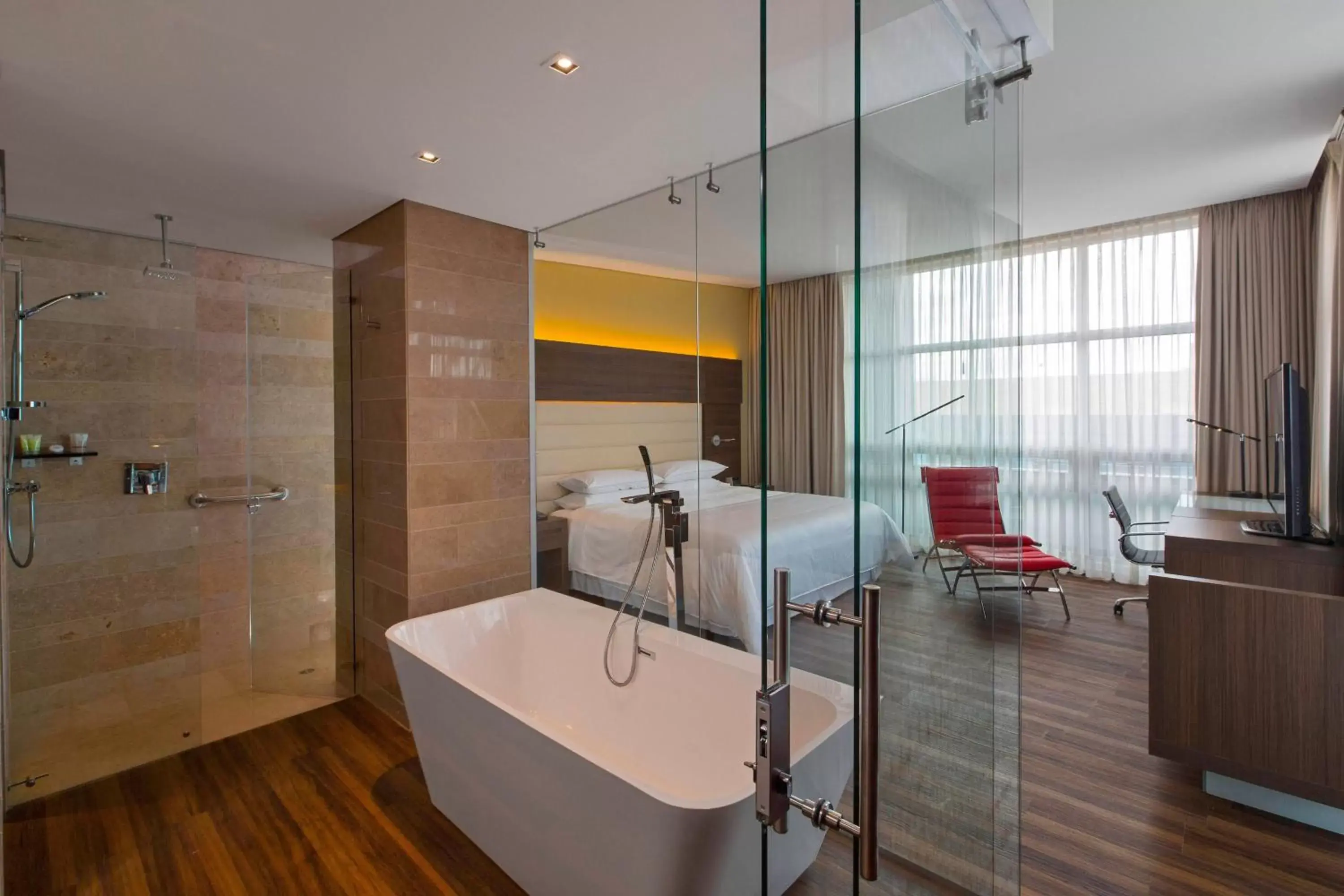 Photo of the whole room, Bathroom in Four Points By Sheraton Bogota