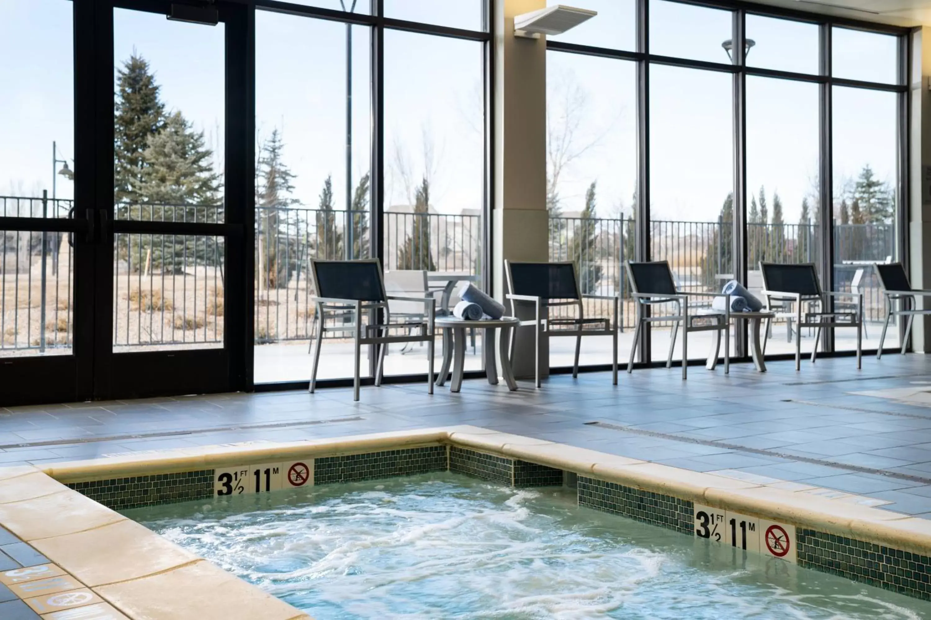 Fitness centre/facilities, Swimming Pool in Courtyard by Marriott Loveland Fort Collins