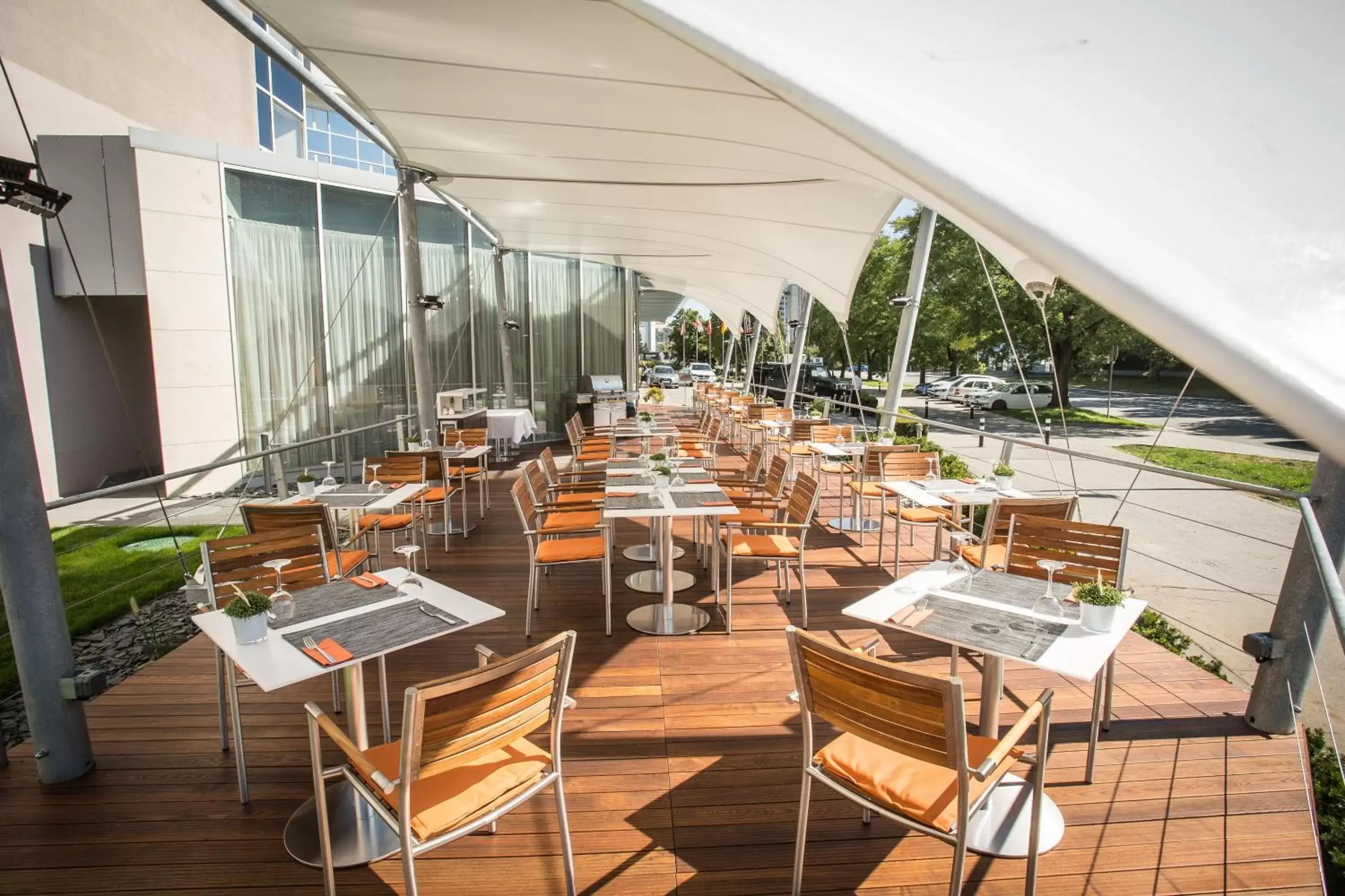 Balcony/Terrace, Restaurant/Places to Eat in Quality Hotel Brno Exhibition Centre