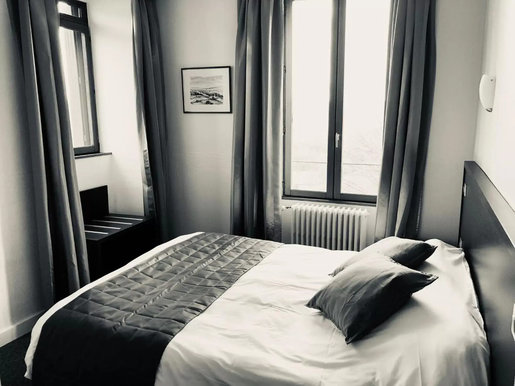 Bedroom, Bed in Logis Au Vieux Morvan