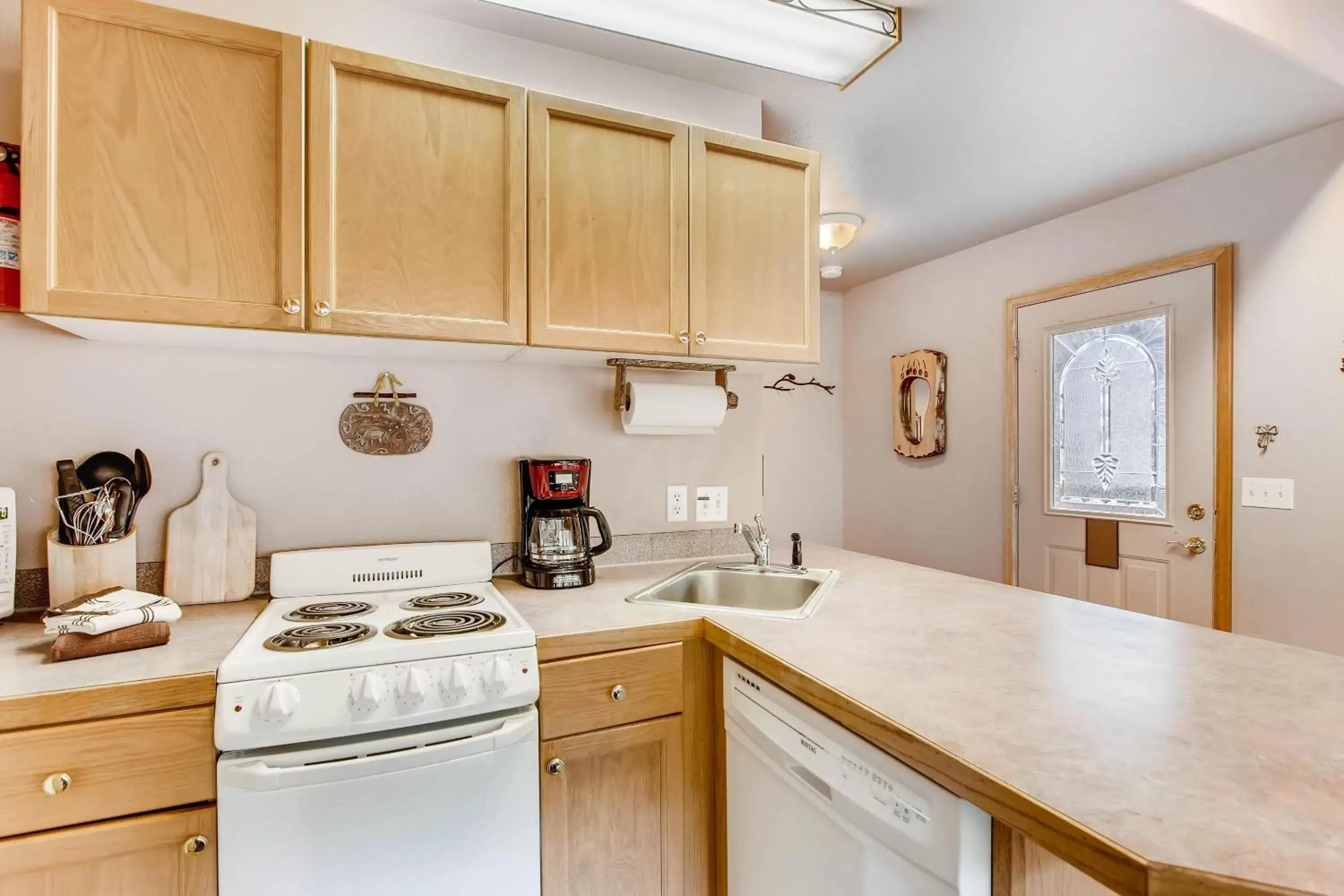 Kitchen/Kitchenette in Estes Park Condos