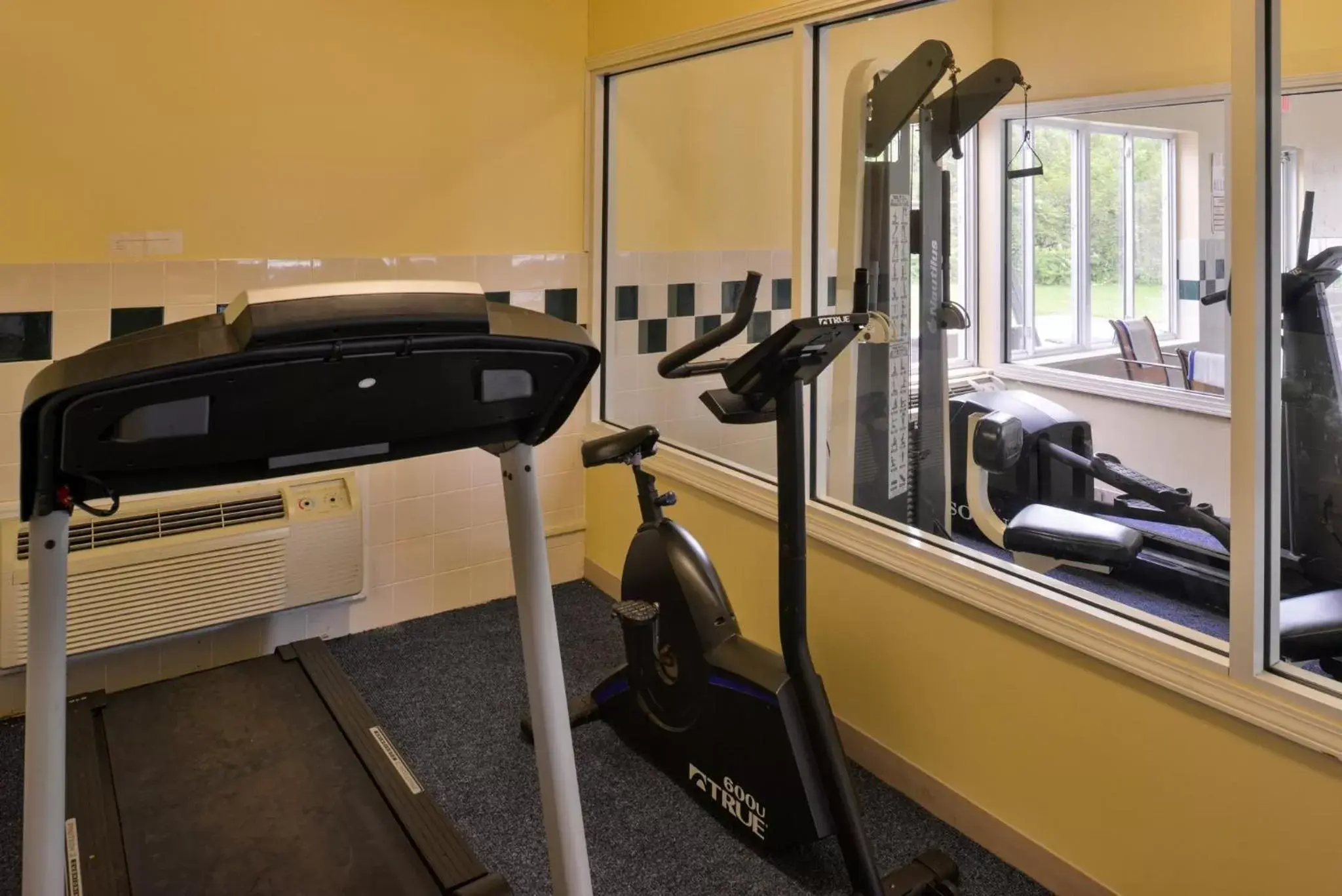 Fitness centre/facilities, Fitness Center/Facilities in Red Roof Inn Sandusky - Milan