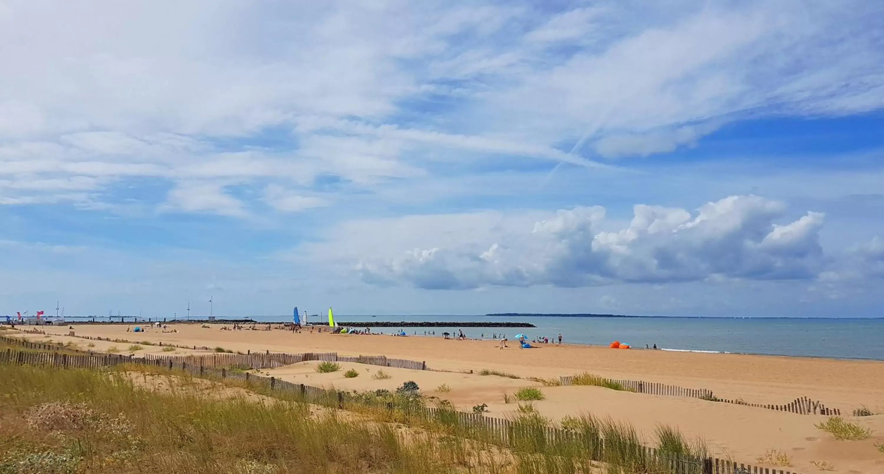 Natural landscape, Beach in Les Flots - Hôtel et Restaurant face à l'océan - Châtelaillon-Plage