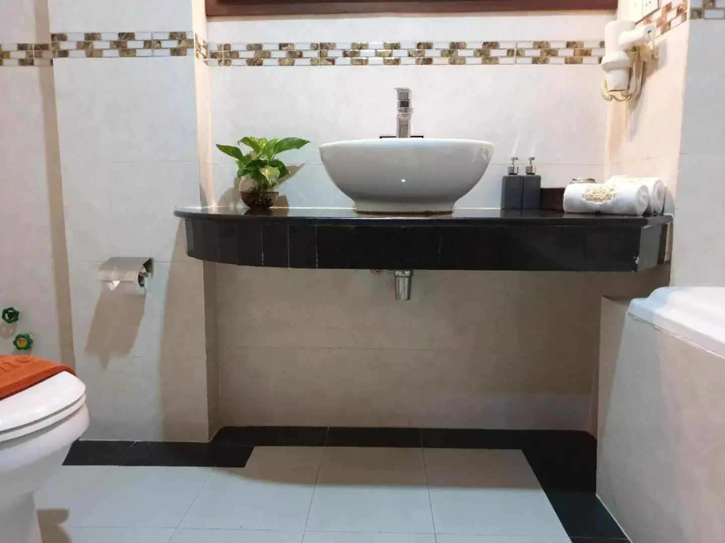 Shower, Bathroom in Aristocrat Residence & Hotel