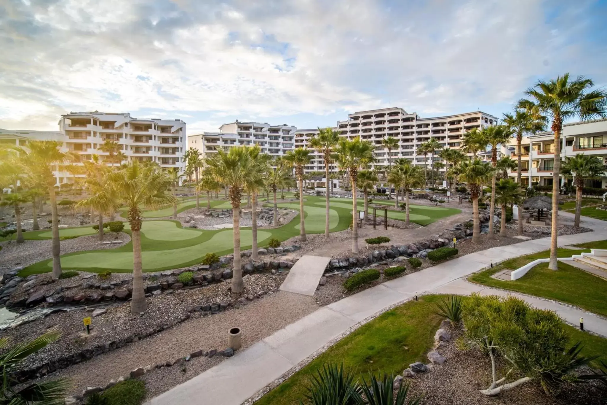 Casa Blanca Golf Villas