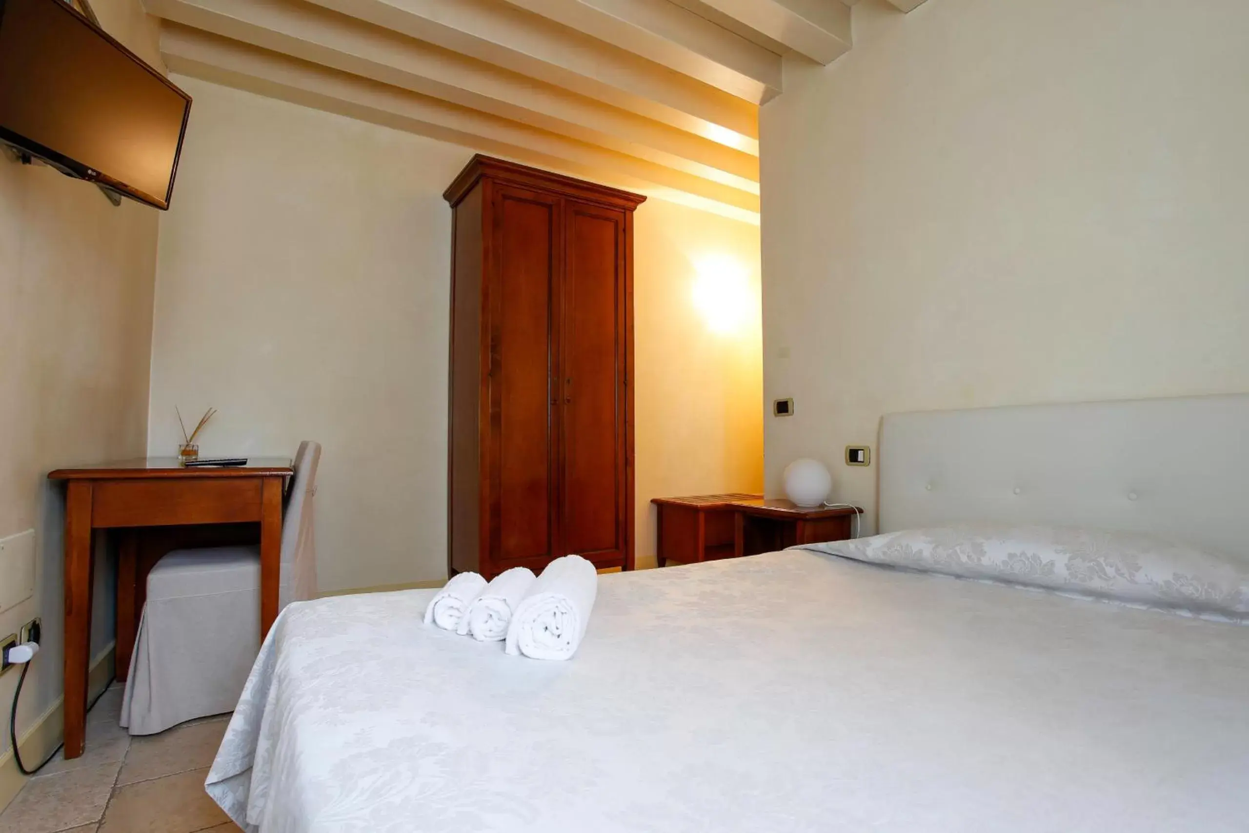 Bed in Relais Villa Selvatico