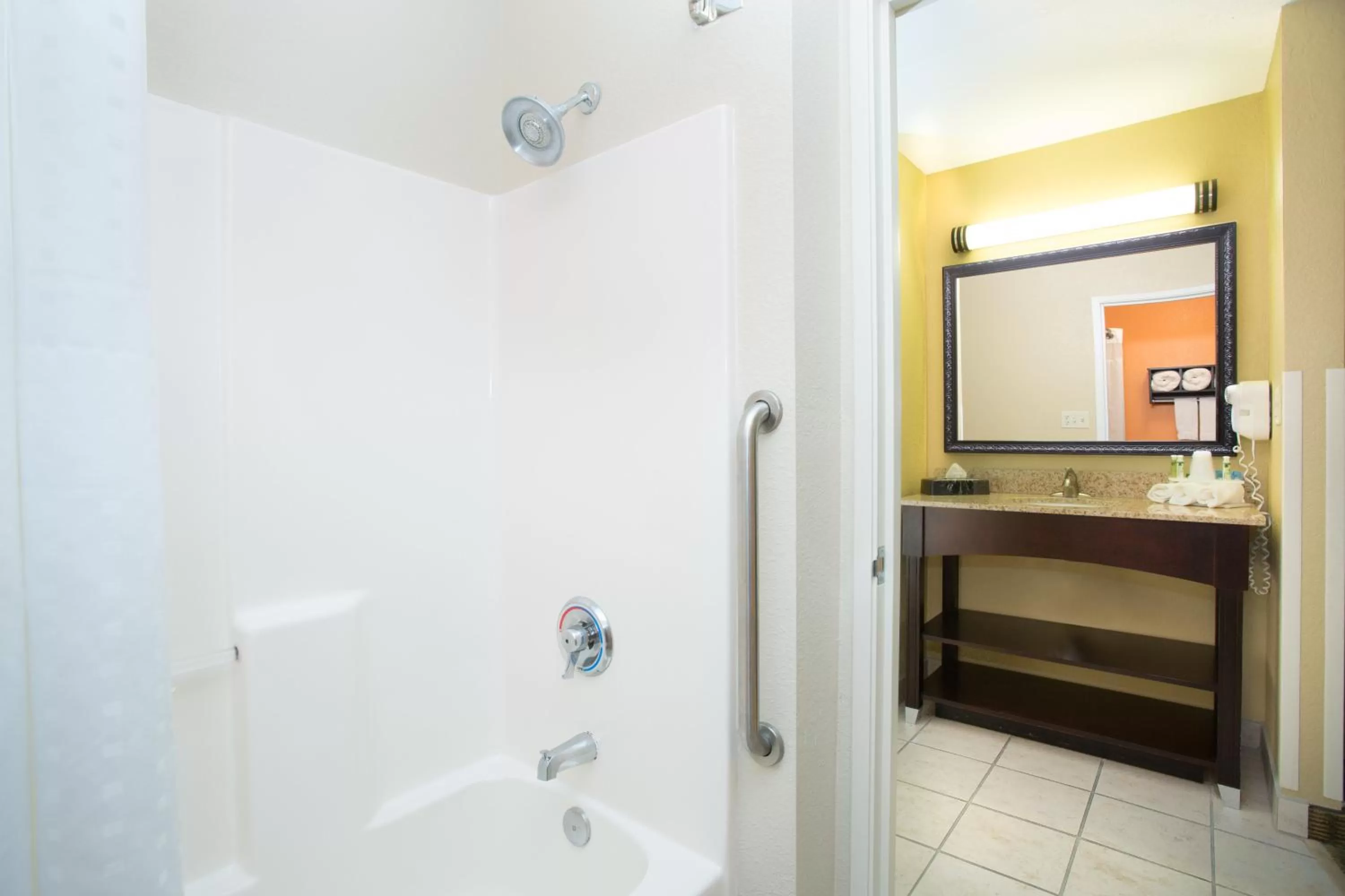 Bathroom in Holiday Inn Express Hotel & Suites Lexington by IHG