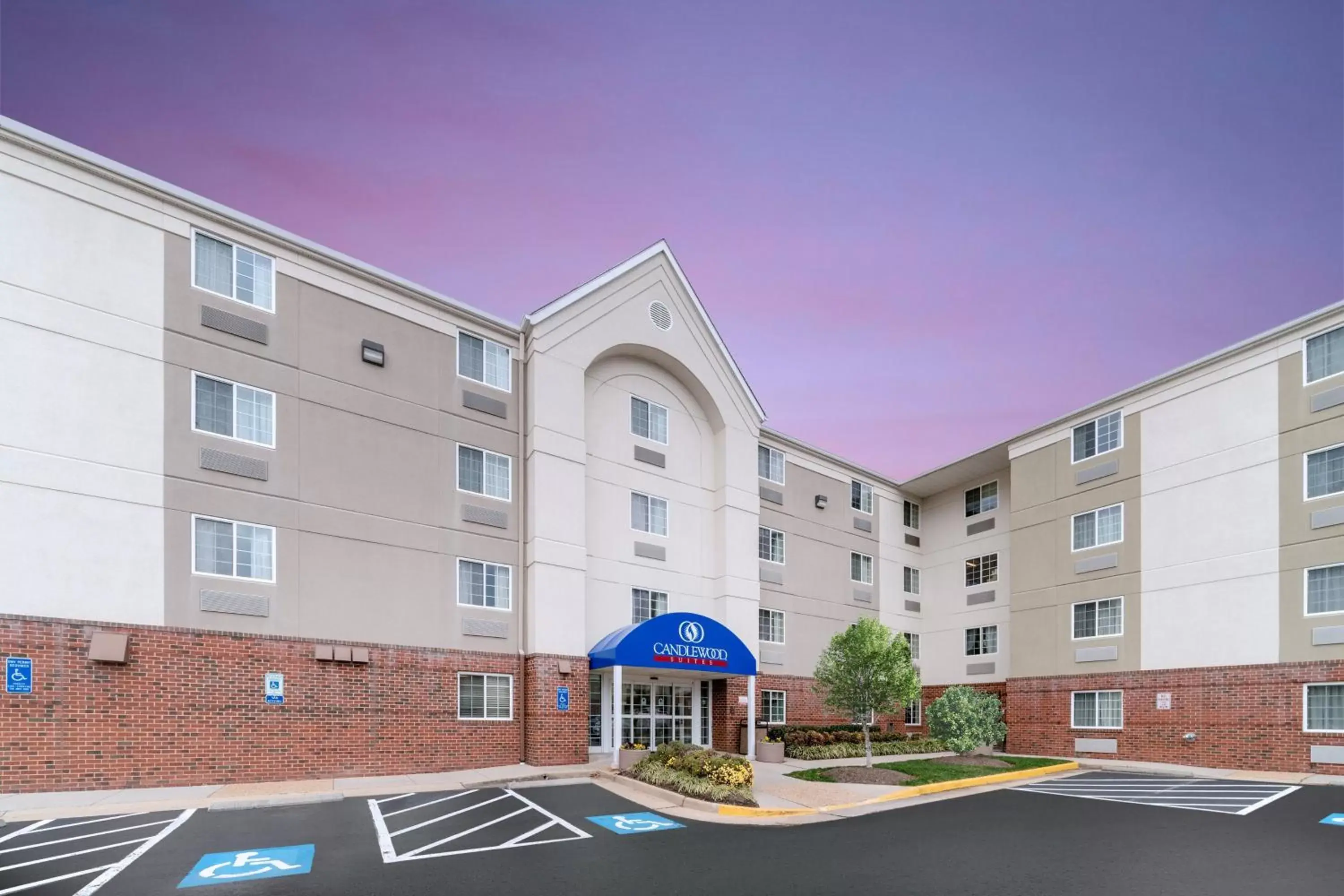 Property Building in Candlewood Suites Washington-Dulles Herndon, an IHG Hotel