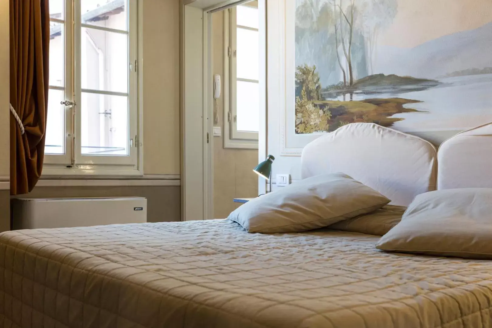 Decorative detail, Bed in Hotel Alla Corte degli Angeli