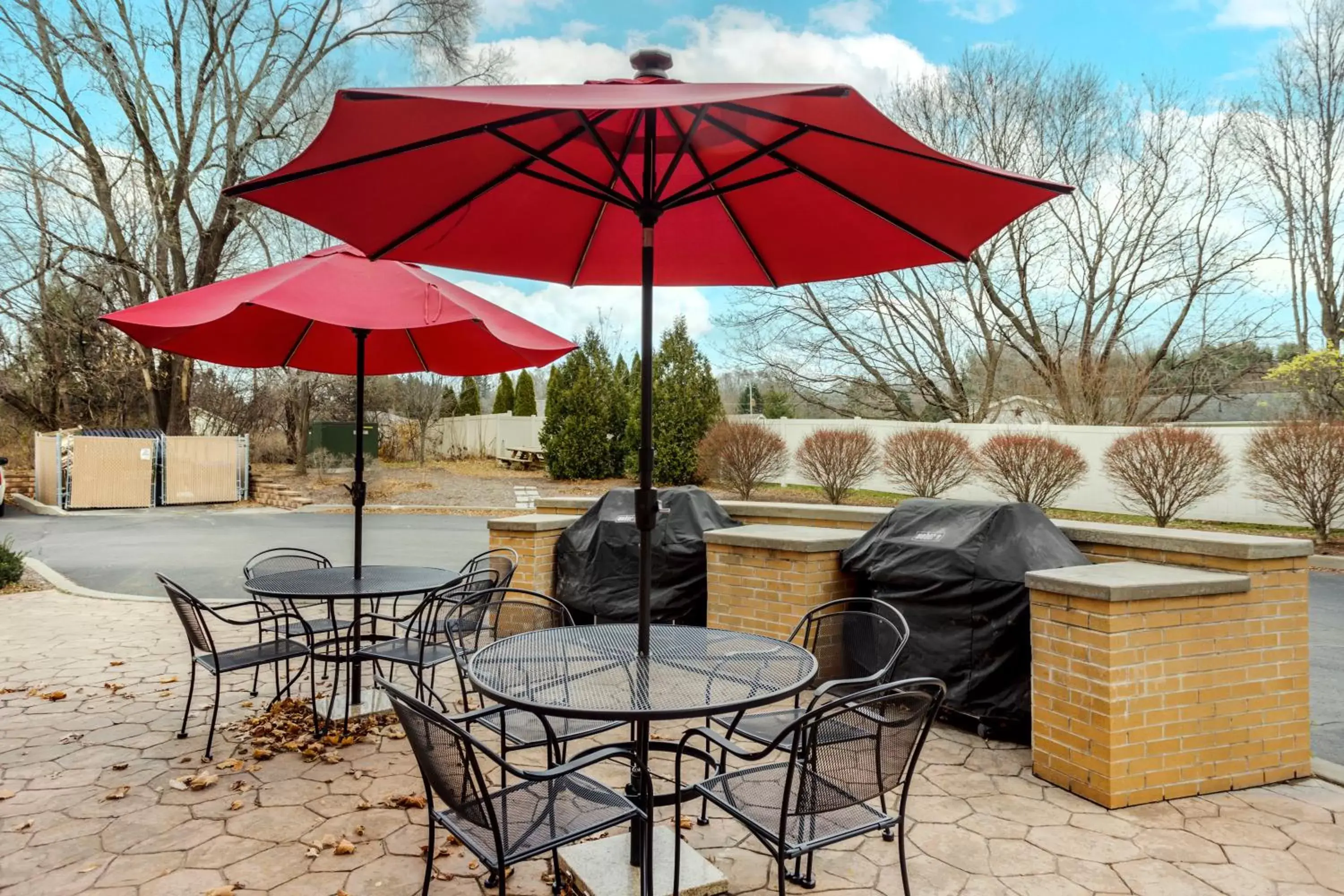 BBQ facilities, Patio/Outdoor Area in Comfort Inn & Suites Sayre