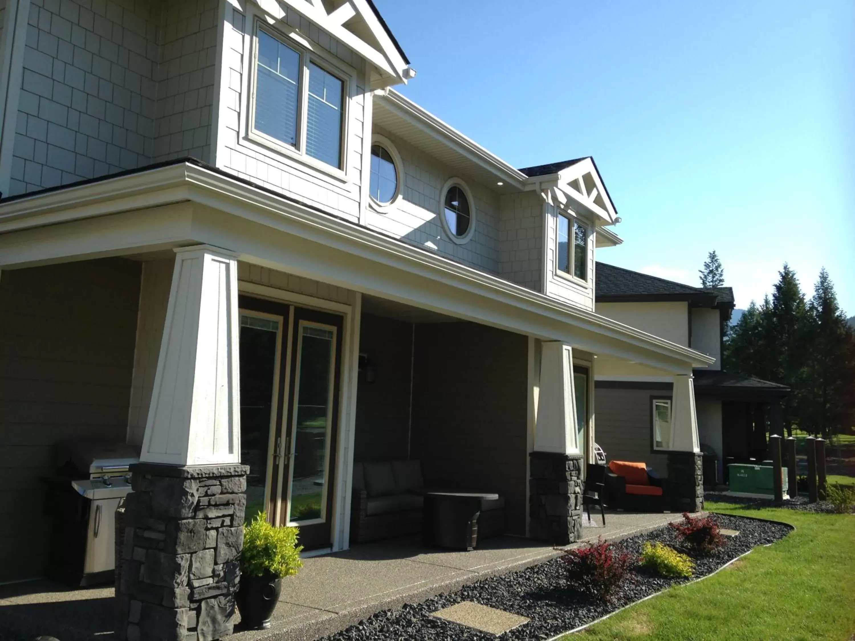 Patio, Property Building in Bighorn Meadows Resort