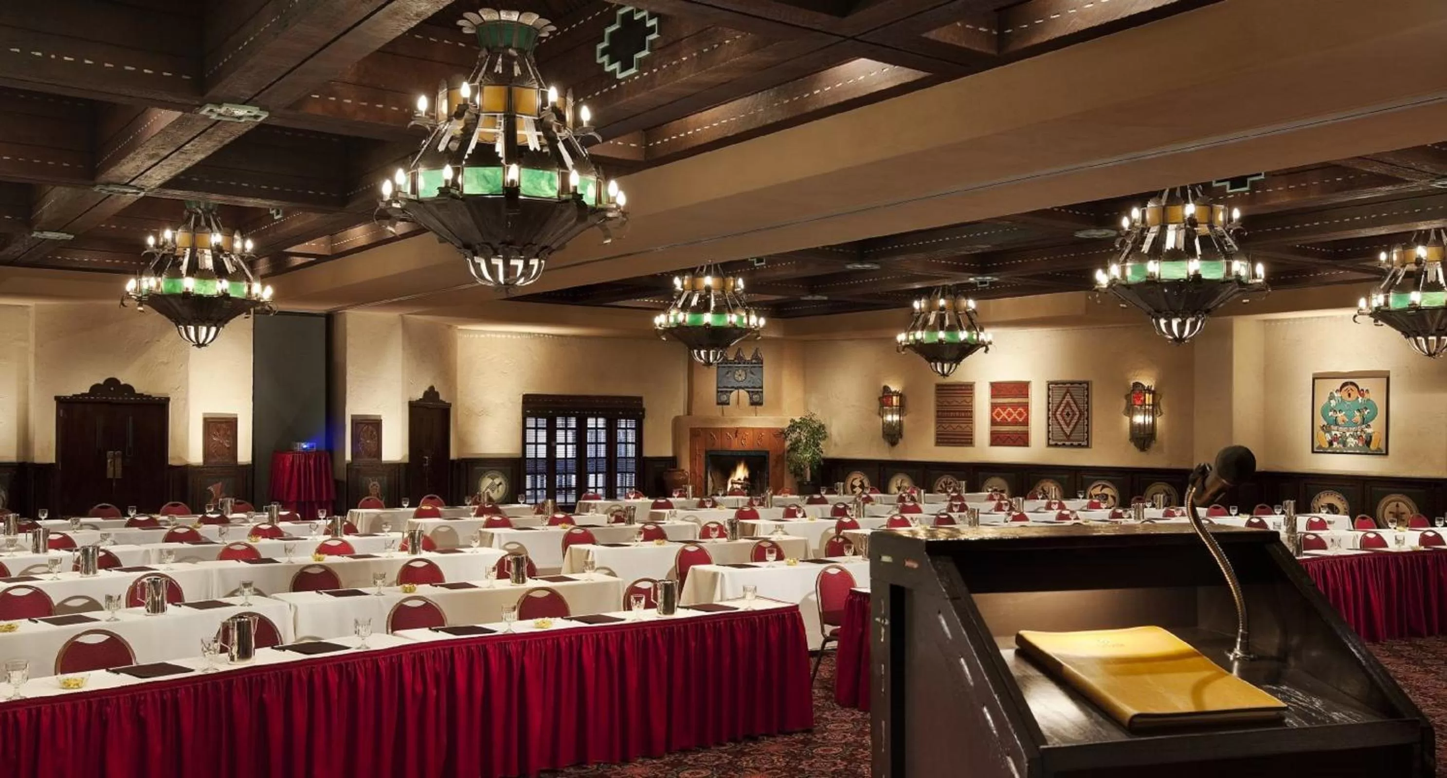 Business facilities in La Fonda on the Plaza