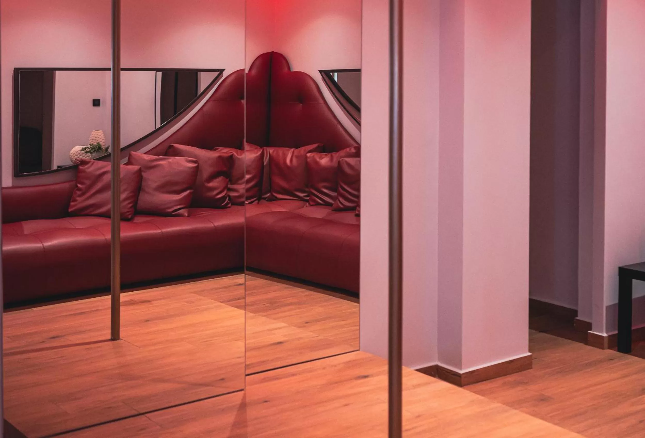 Living room in Pines Hotel