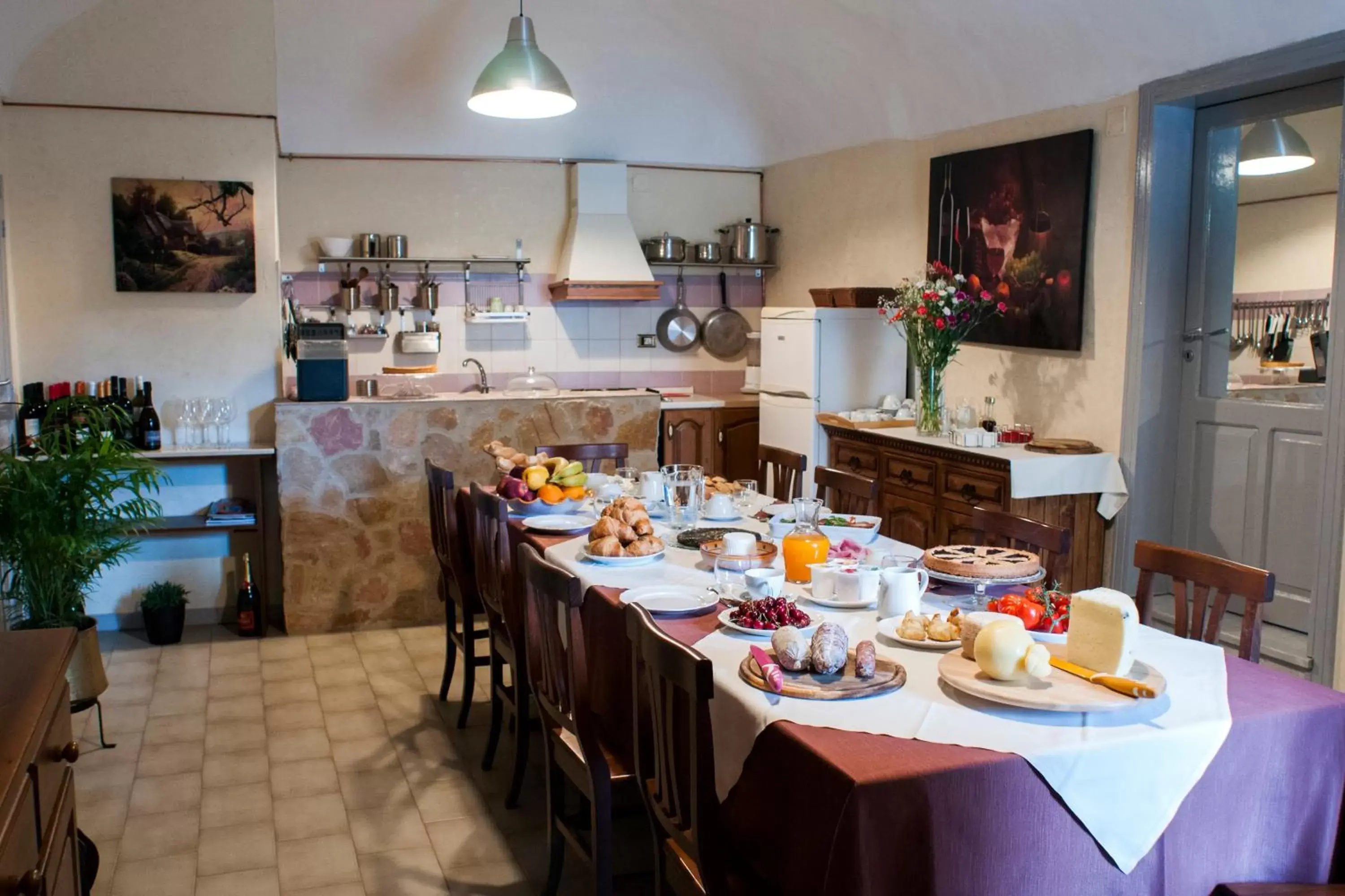 Communal kitchen, Restaurant/Places to Eat in B&B L'Angelica