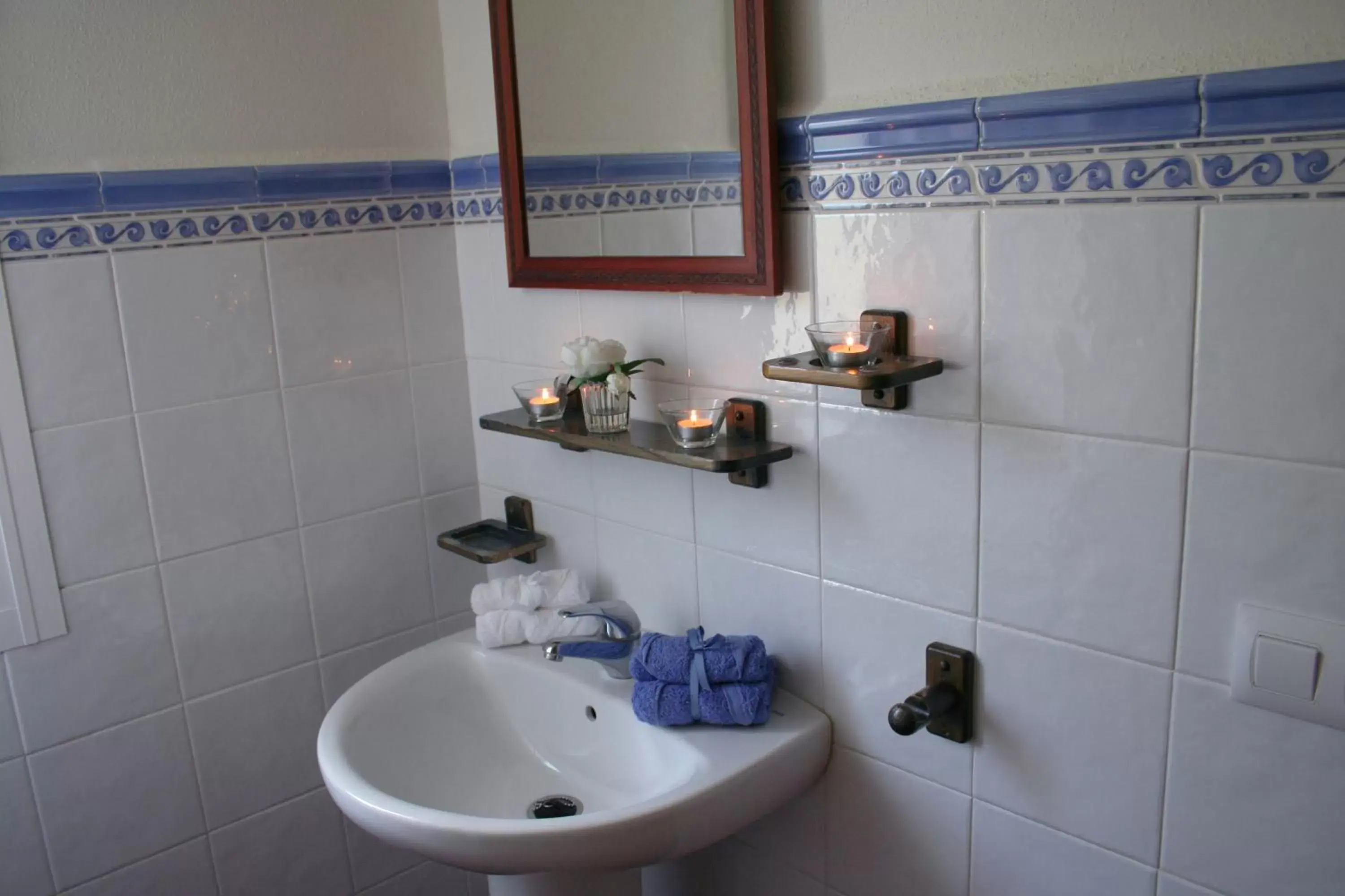 Toilet, Bathroom in Casas Rurales Los Algarrobales