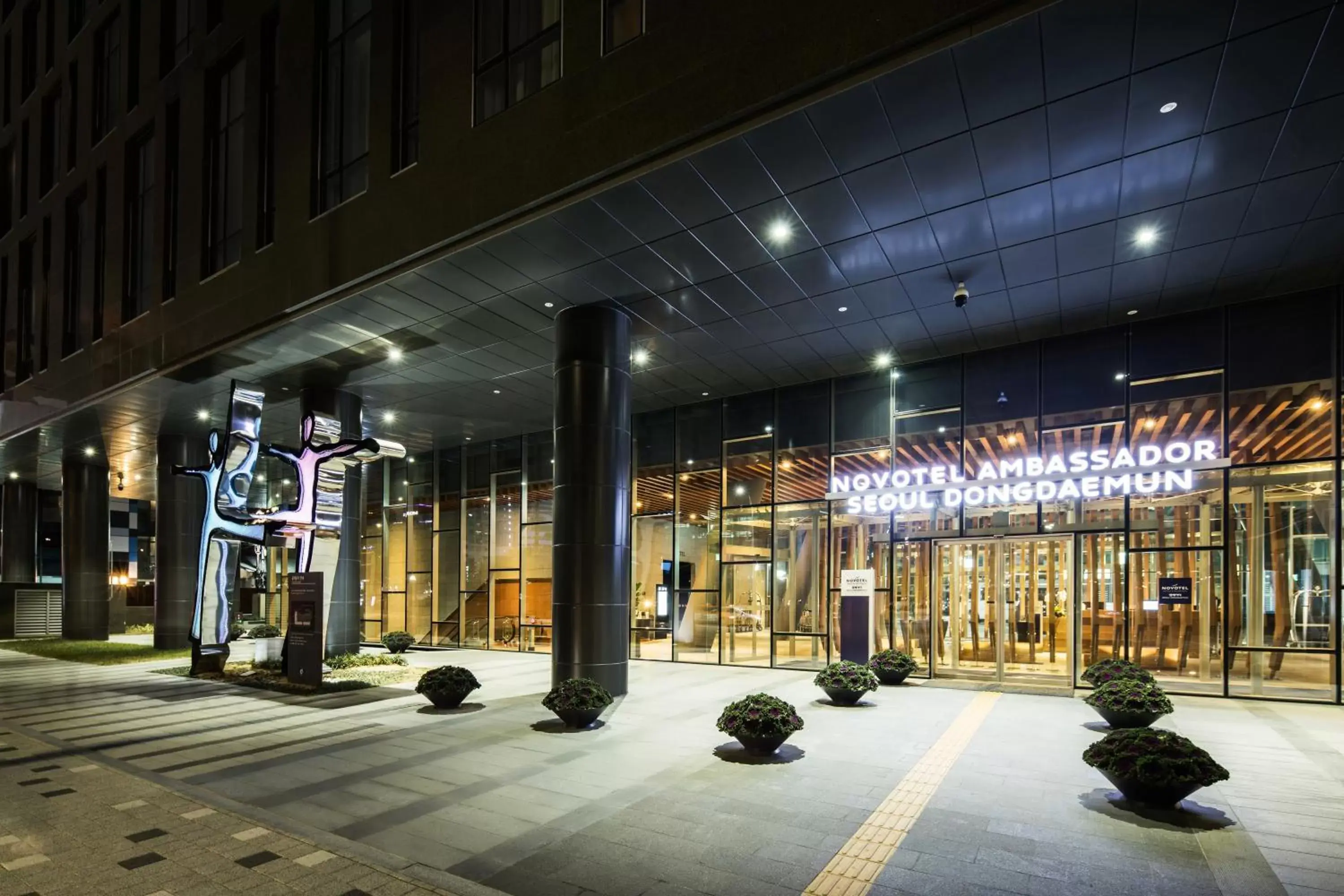 Facade/entrance in Novotel Ambassador Seoul Dongdaemun Hotels & Residences