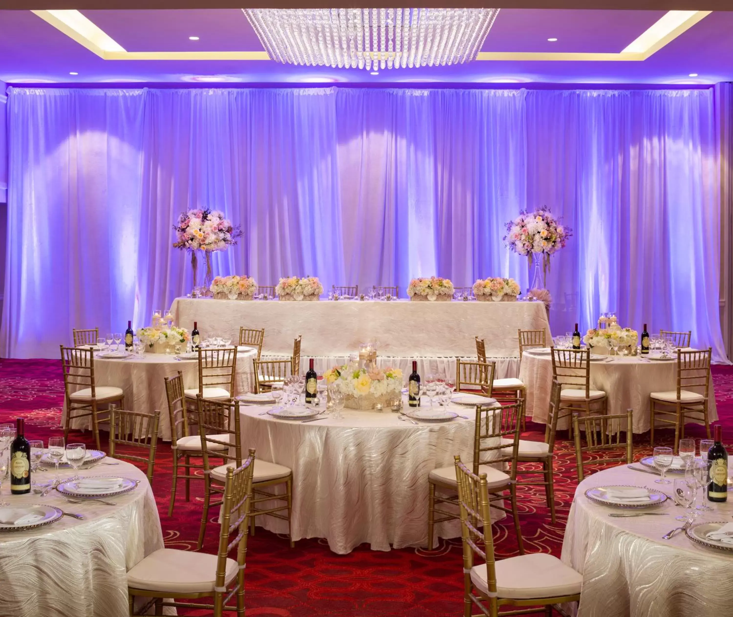 Banquet/Function facilities, Restaurant/Places to Eat in Pinnacle Hotel Harbourfront