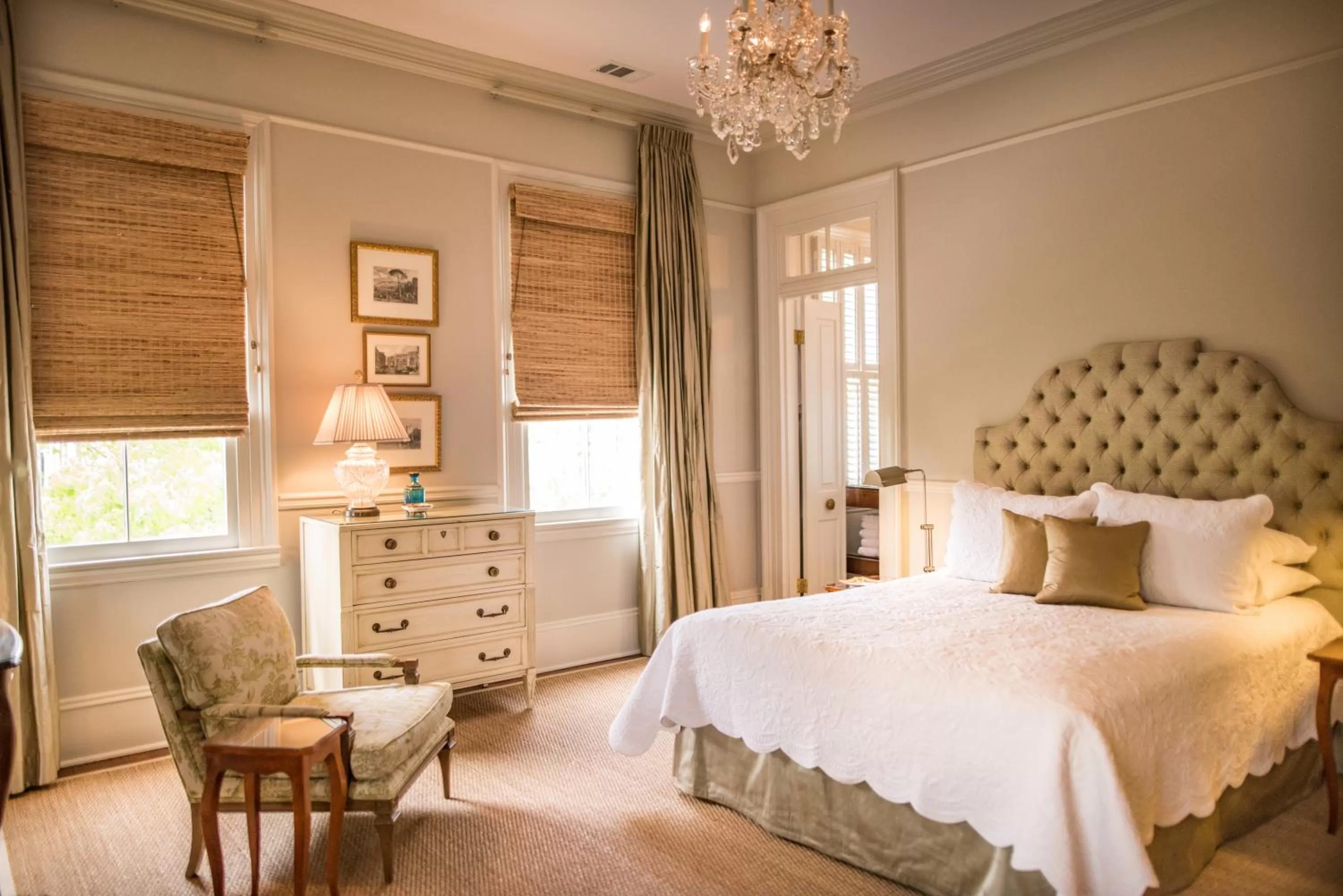 Queen Room - Catherine's Room in Catherine Ward House Inn