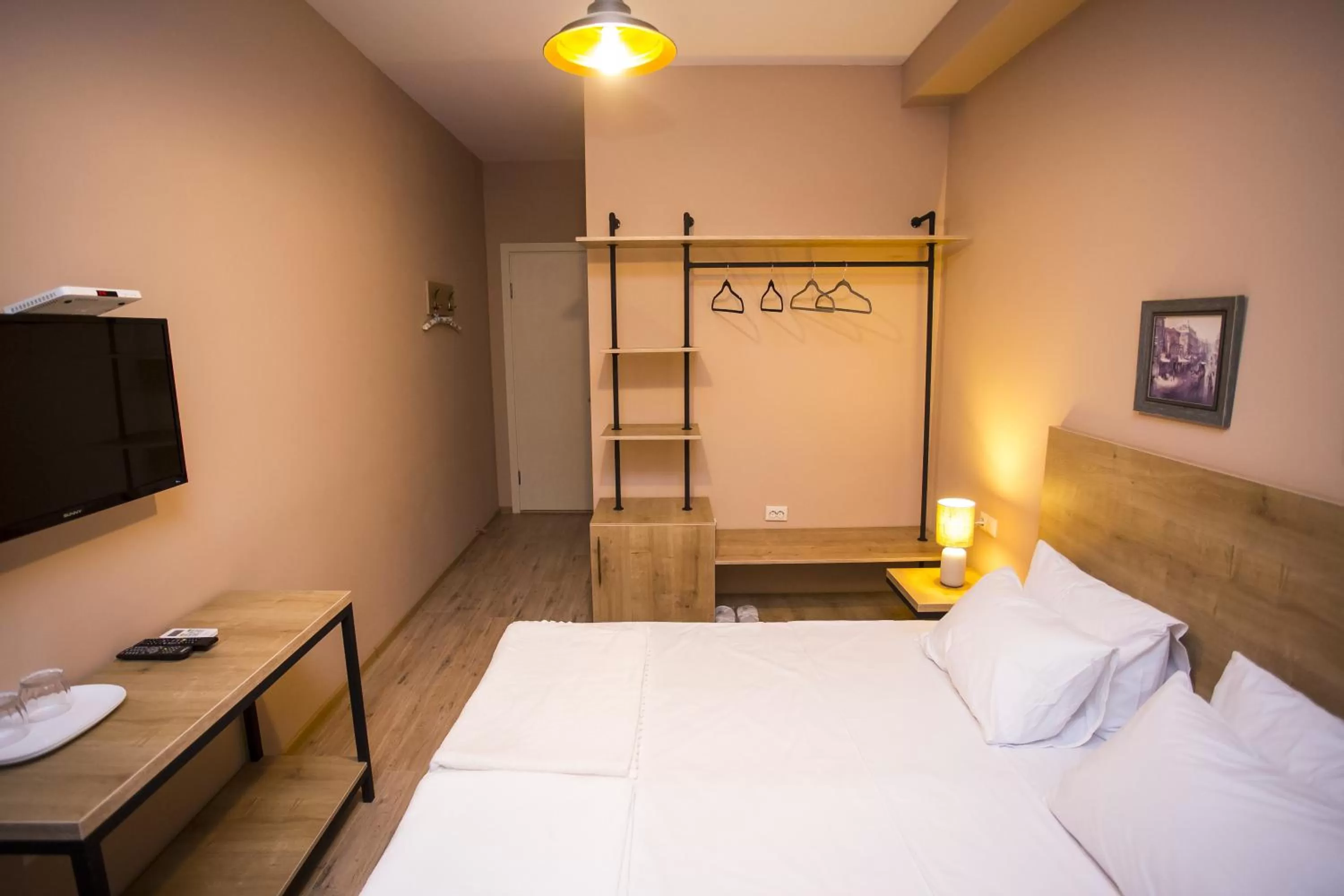 Photo of the whole room, Bed in Hotel N16