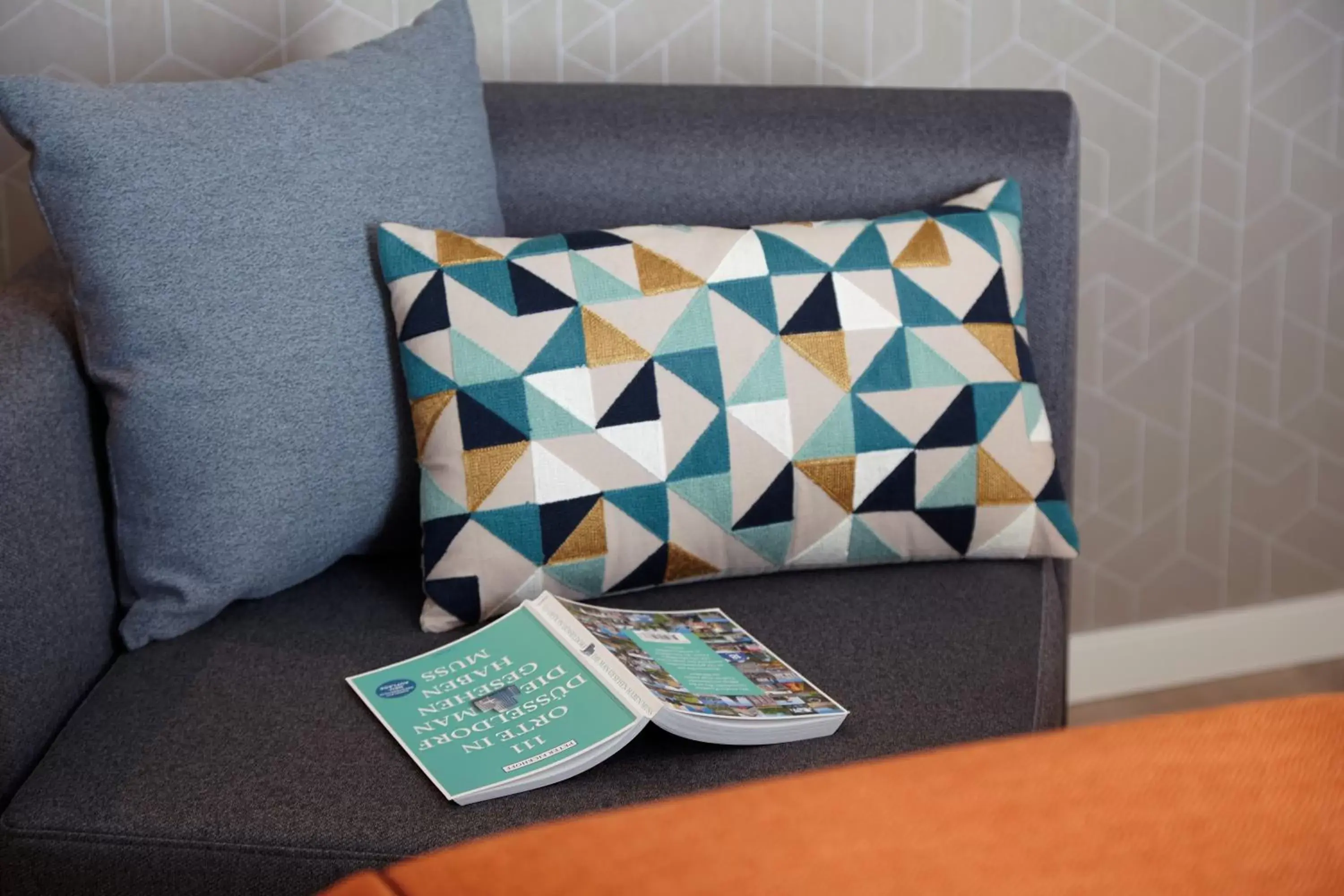 Photo of the whole room in Holiday Inn - the niu, Hub Dusseldorf Messe by IHG Photo of the whole room in Holiday Inn - the niu, Hub Dusseldorf Messe by IHG