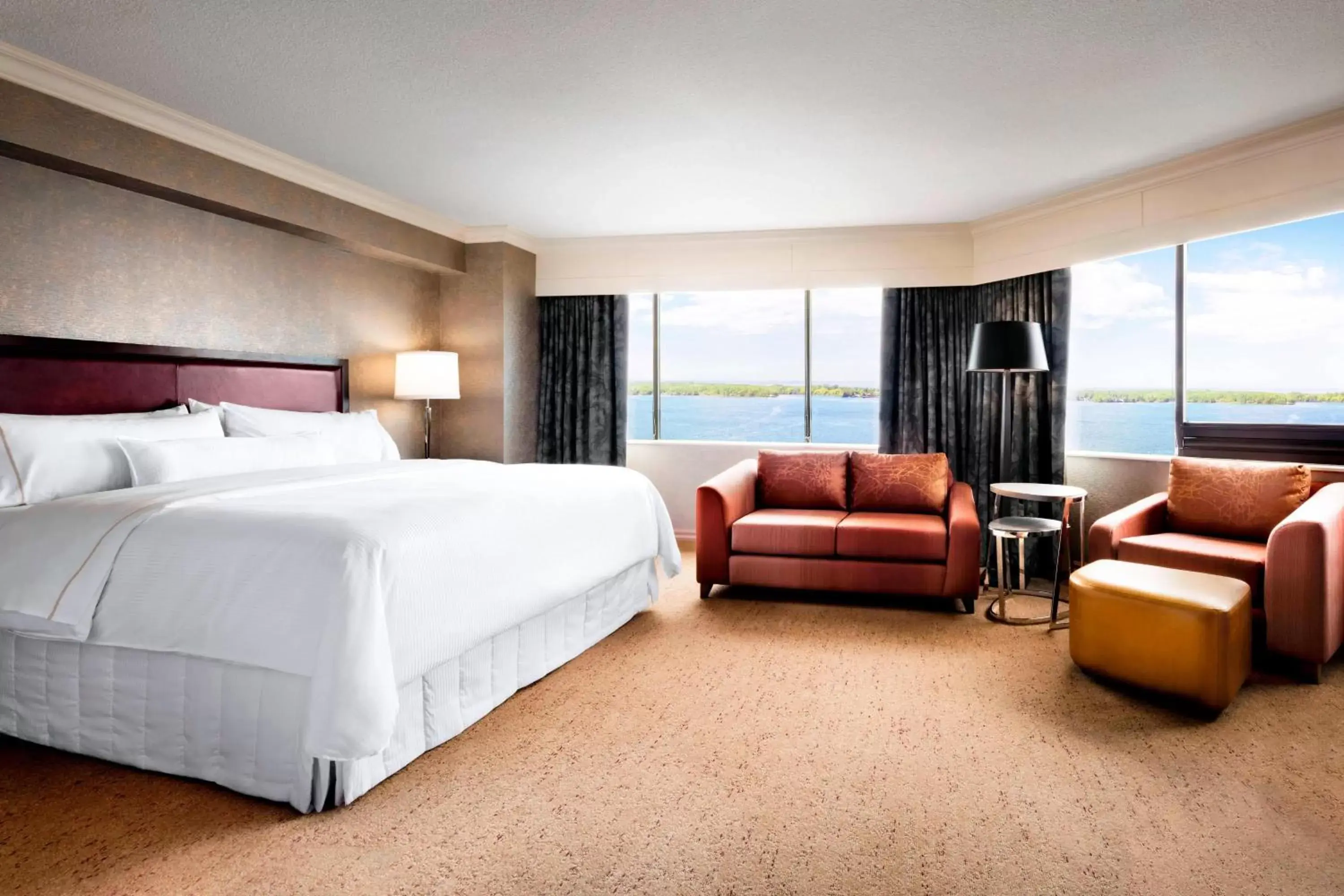 Photo of the whole room in The Westin Harbour Castle, Toronto