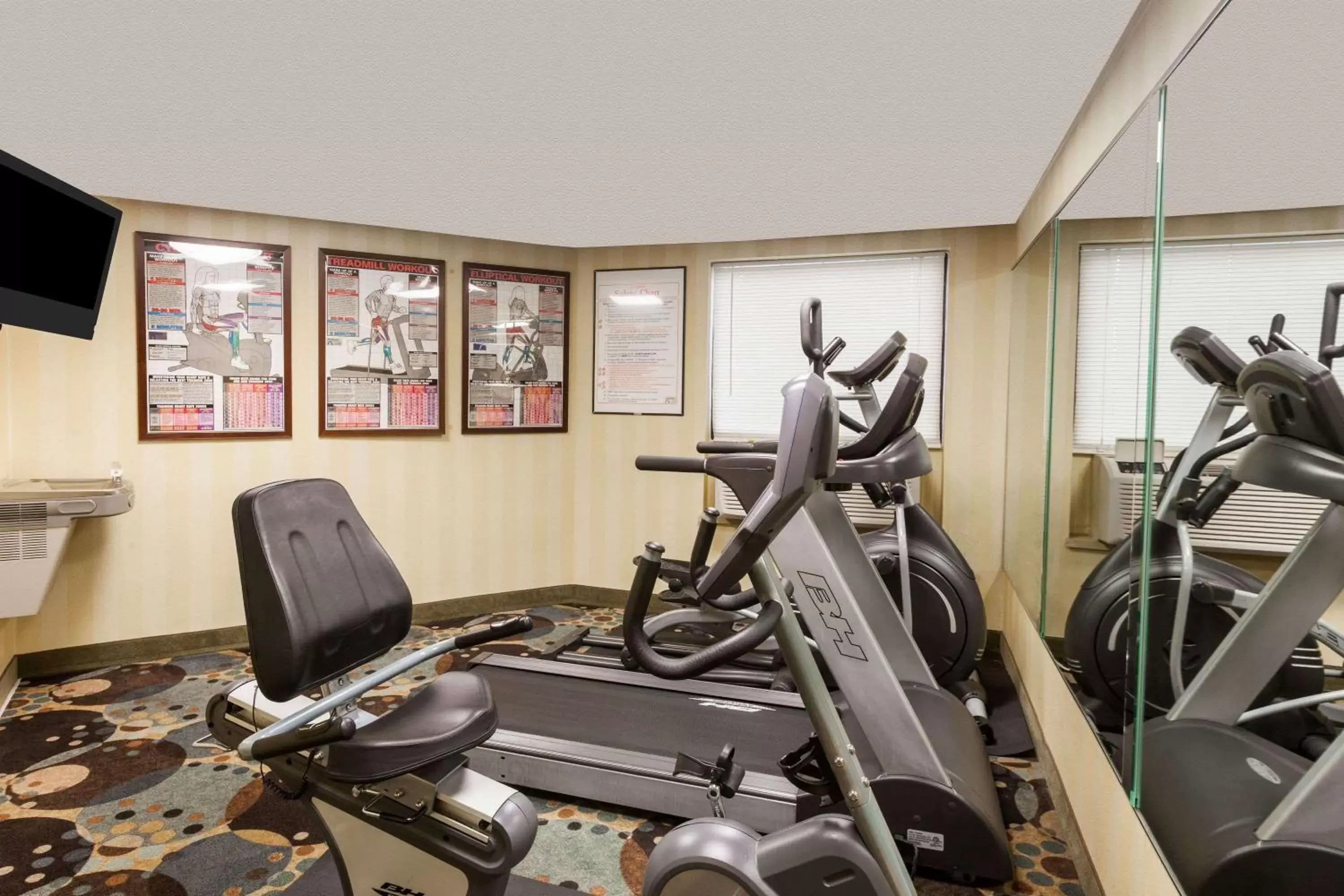 Fitness centre/facilities, Fitness Center/Facilities in Days Inn by Wyndham Utica