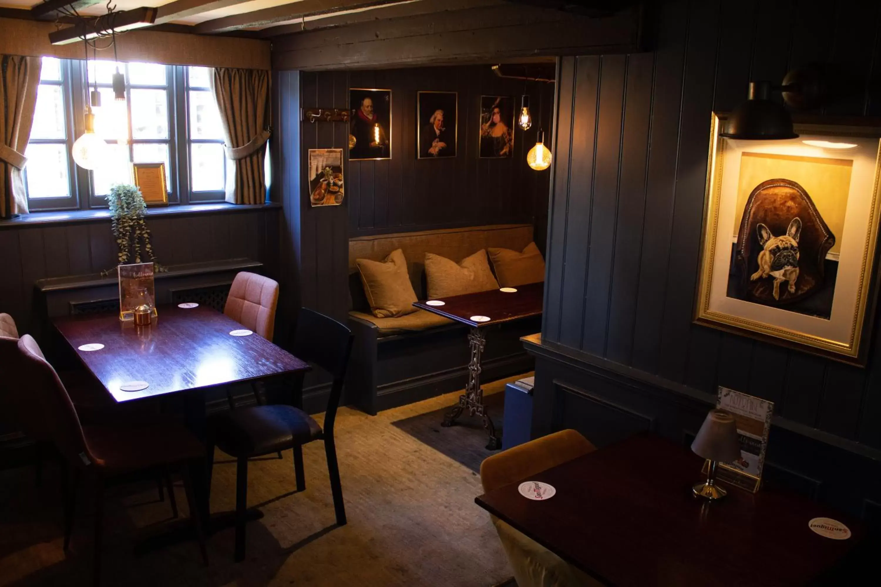 Lounge/Bar in The Wheatsheaf Pub, Kitchen & Rooms