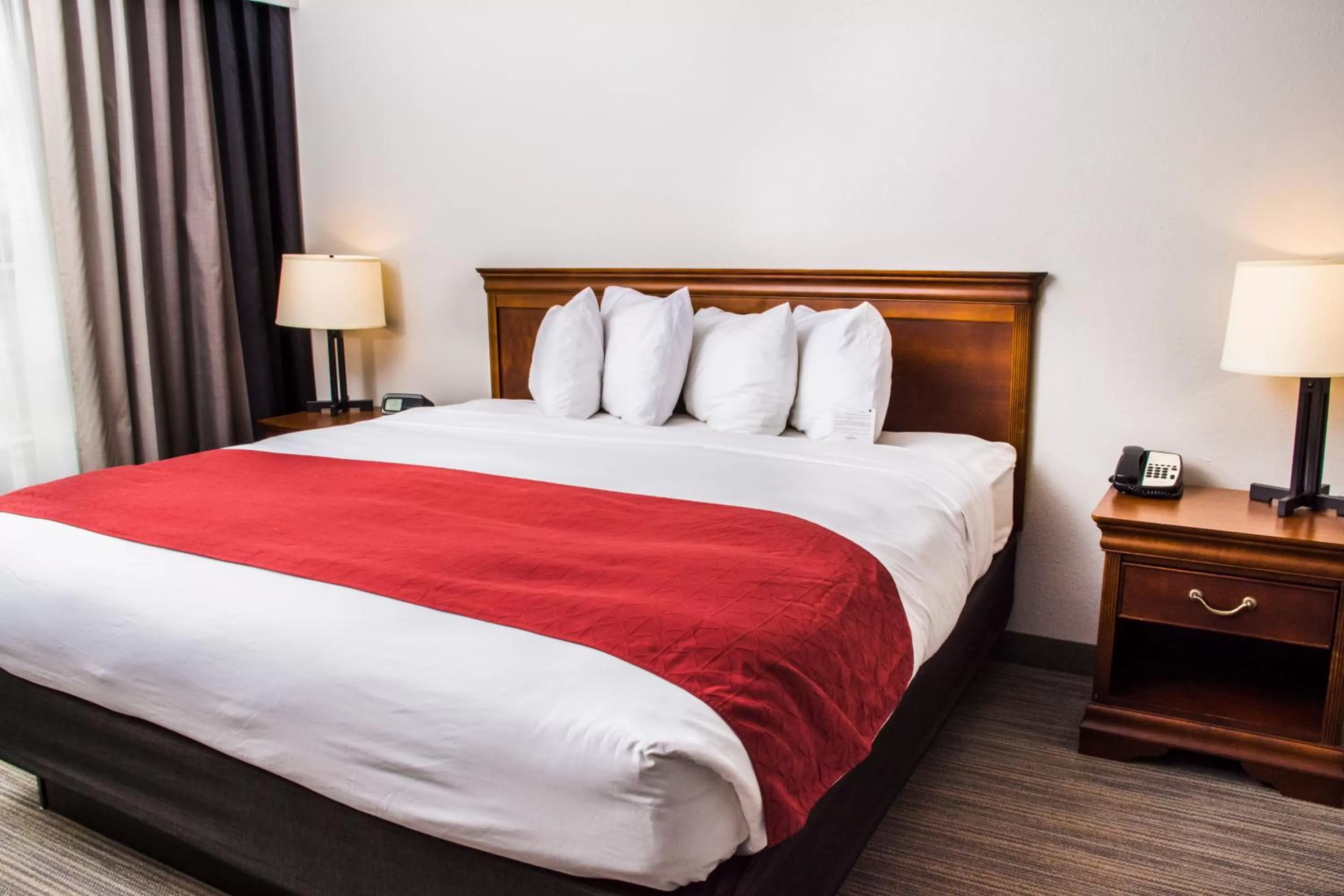 Bedroom, Bed in Country Inn & Suites by Radisson, Winchester, VA