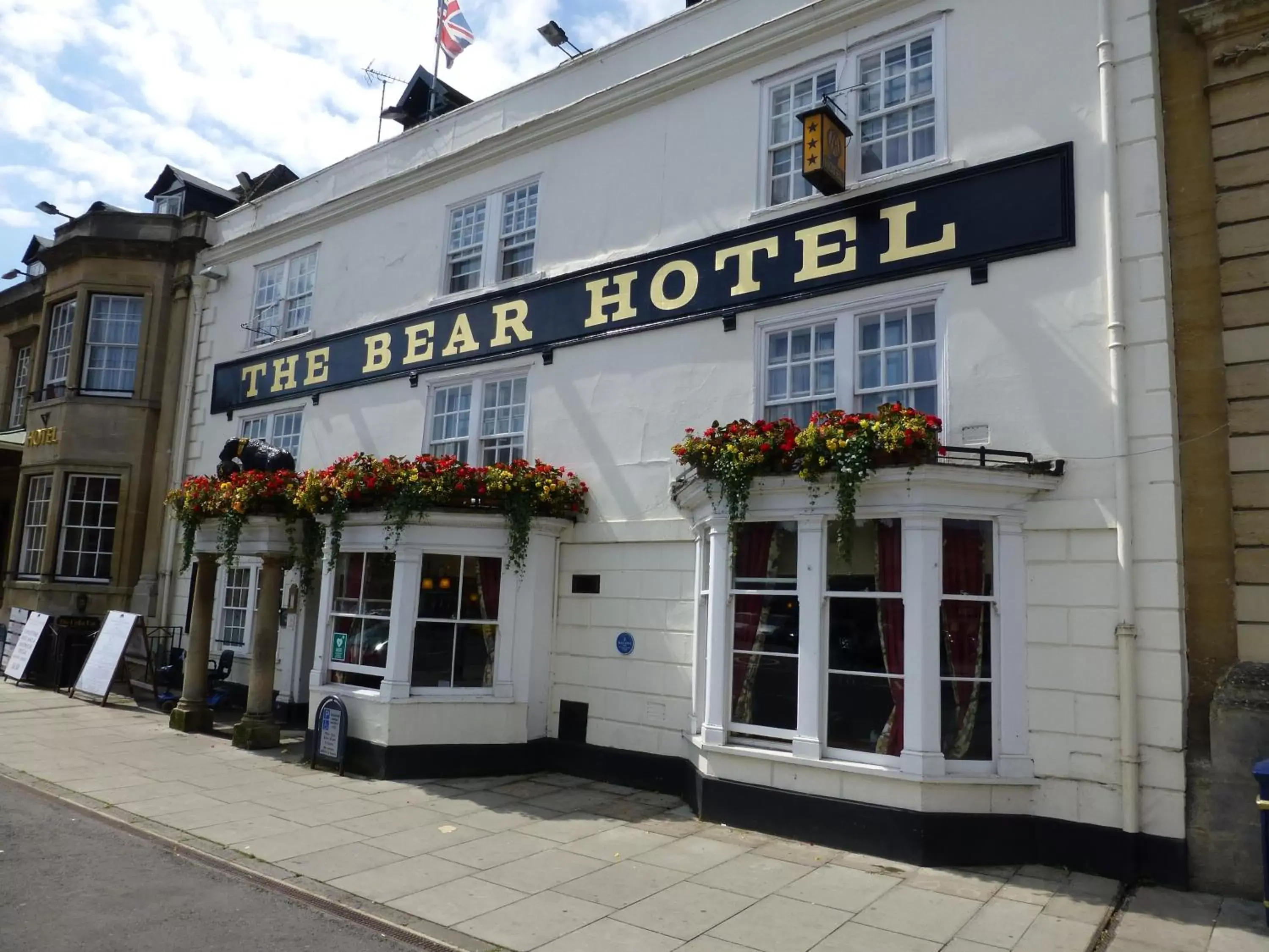 Facade/entrance, Property Building in The Bear Hotel