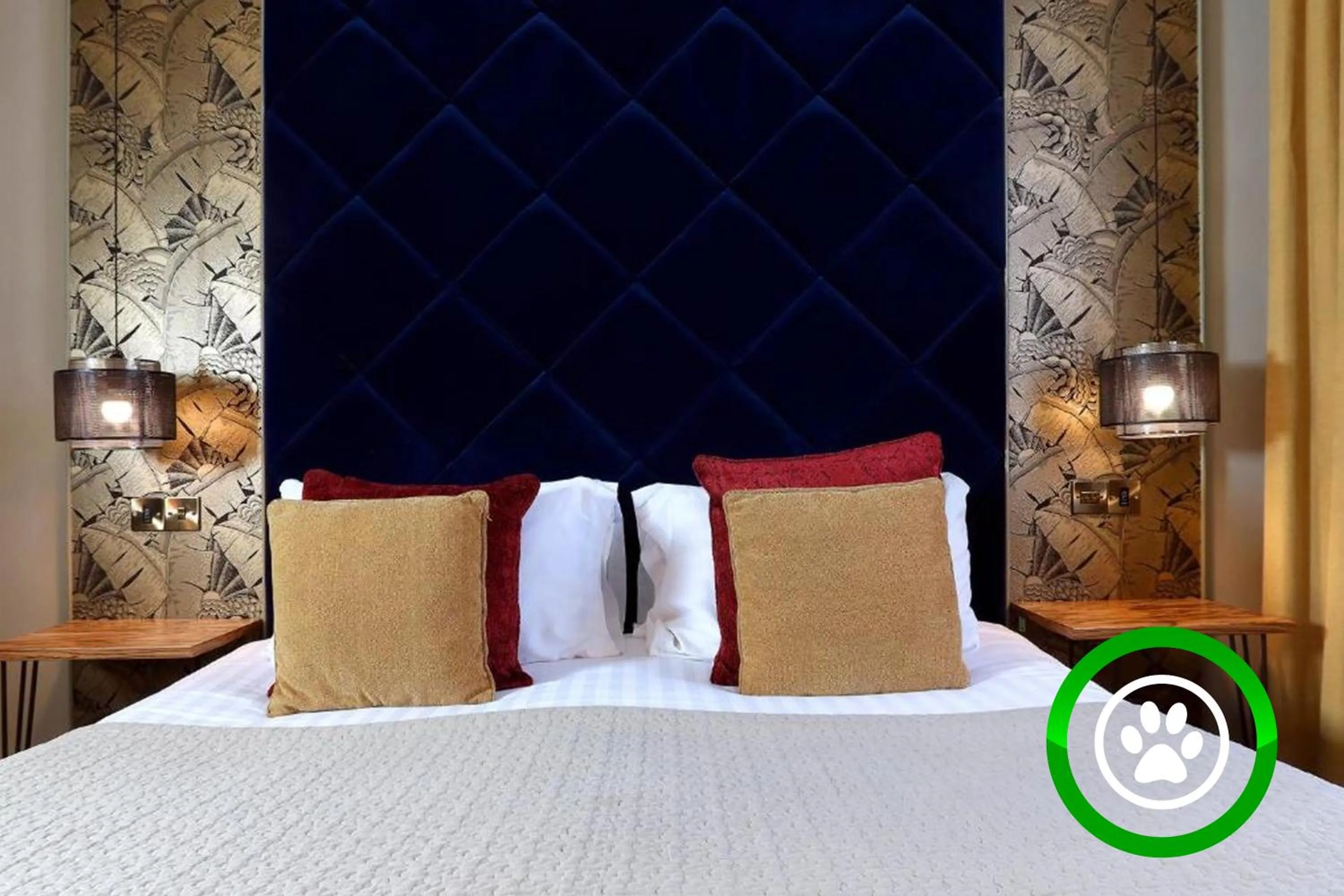 Bedroom, Bed in The Southern Belle