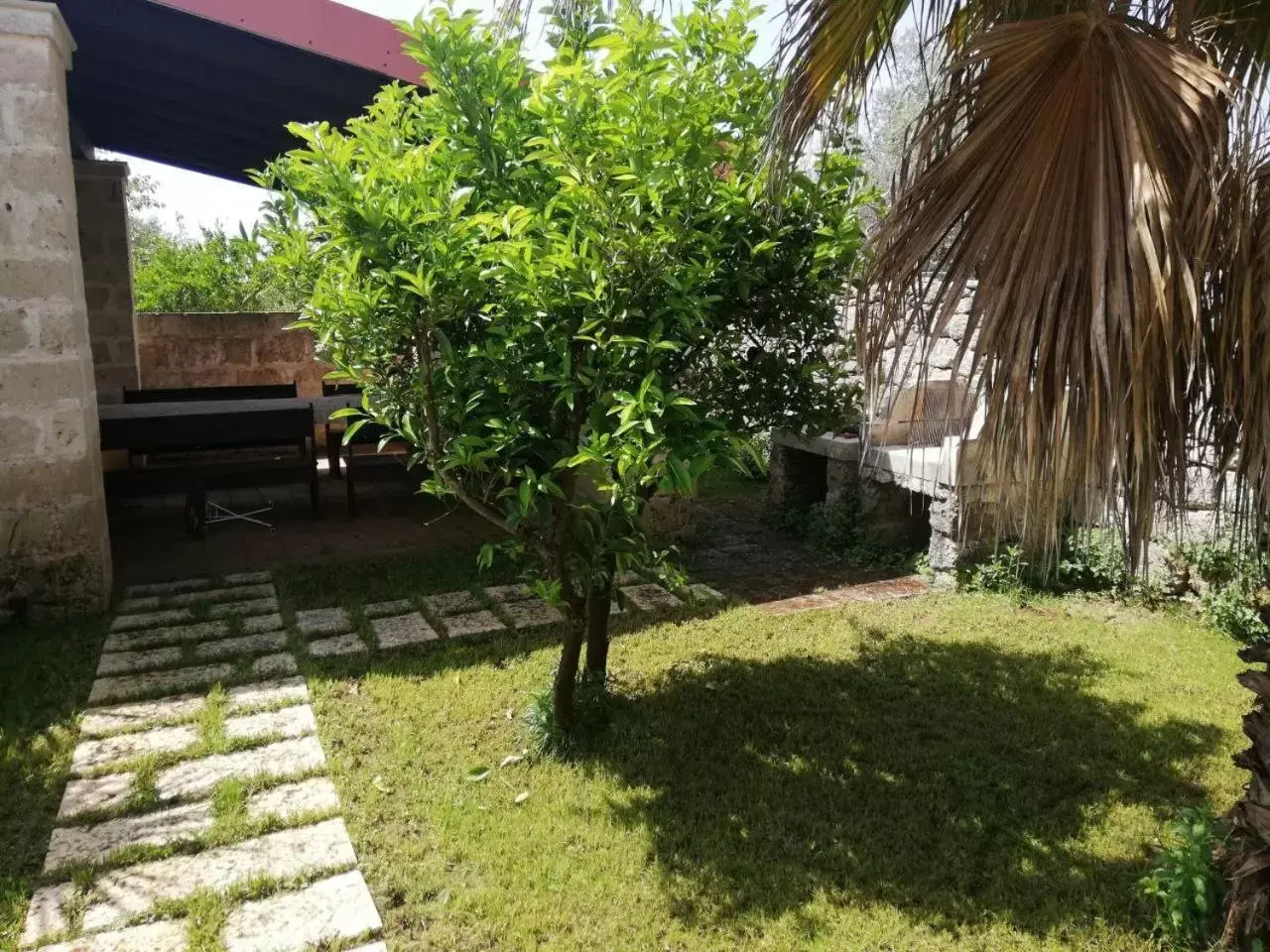 Property building, Garden in B&B La Seta Rossa