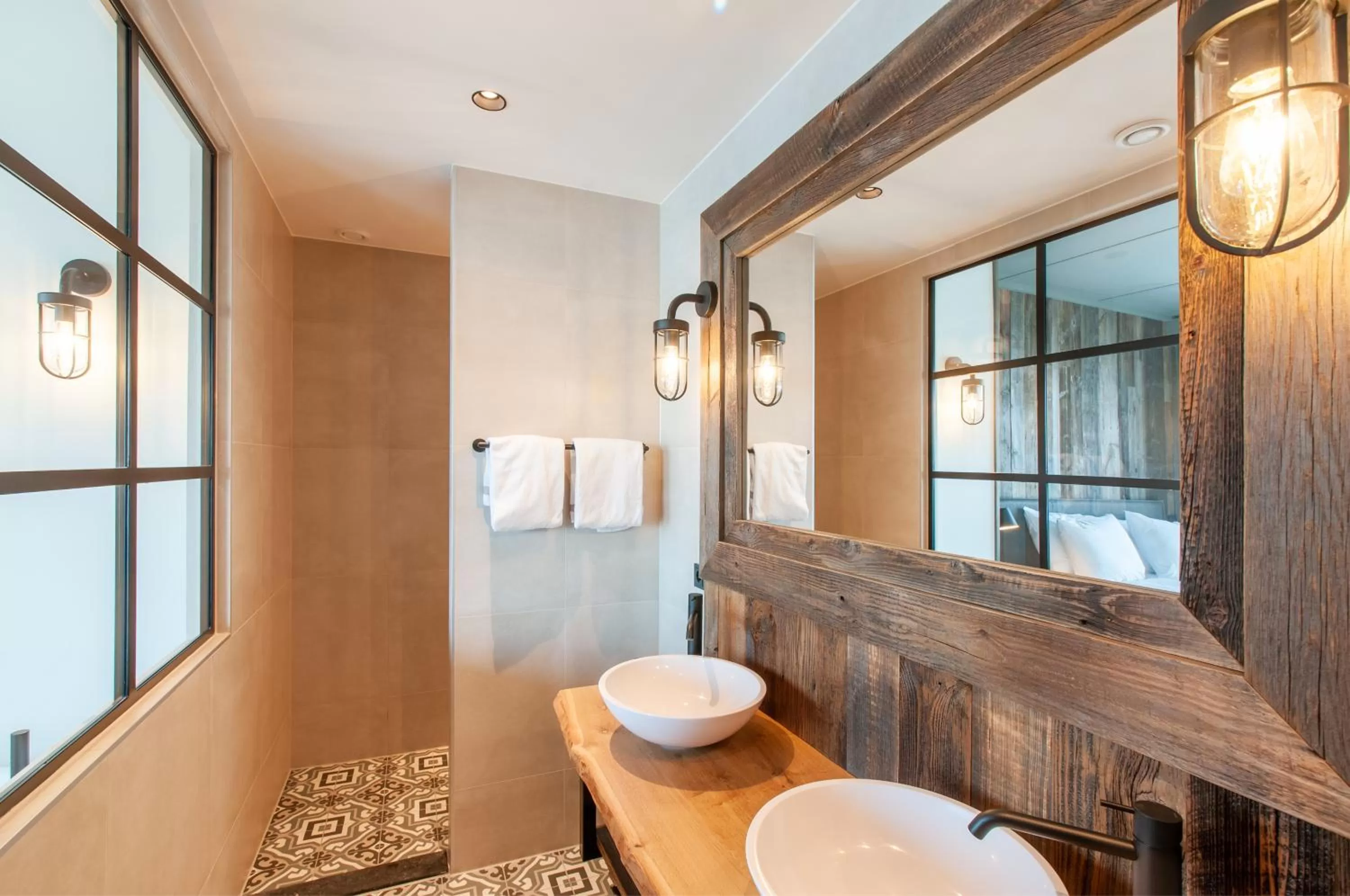 Waterrijk Oesterdam Hotel