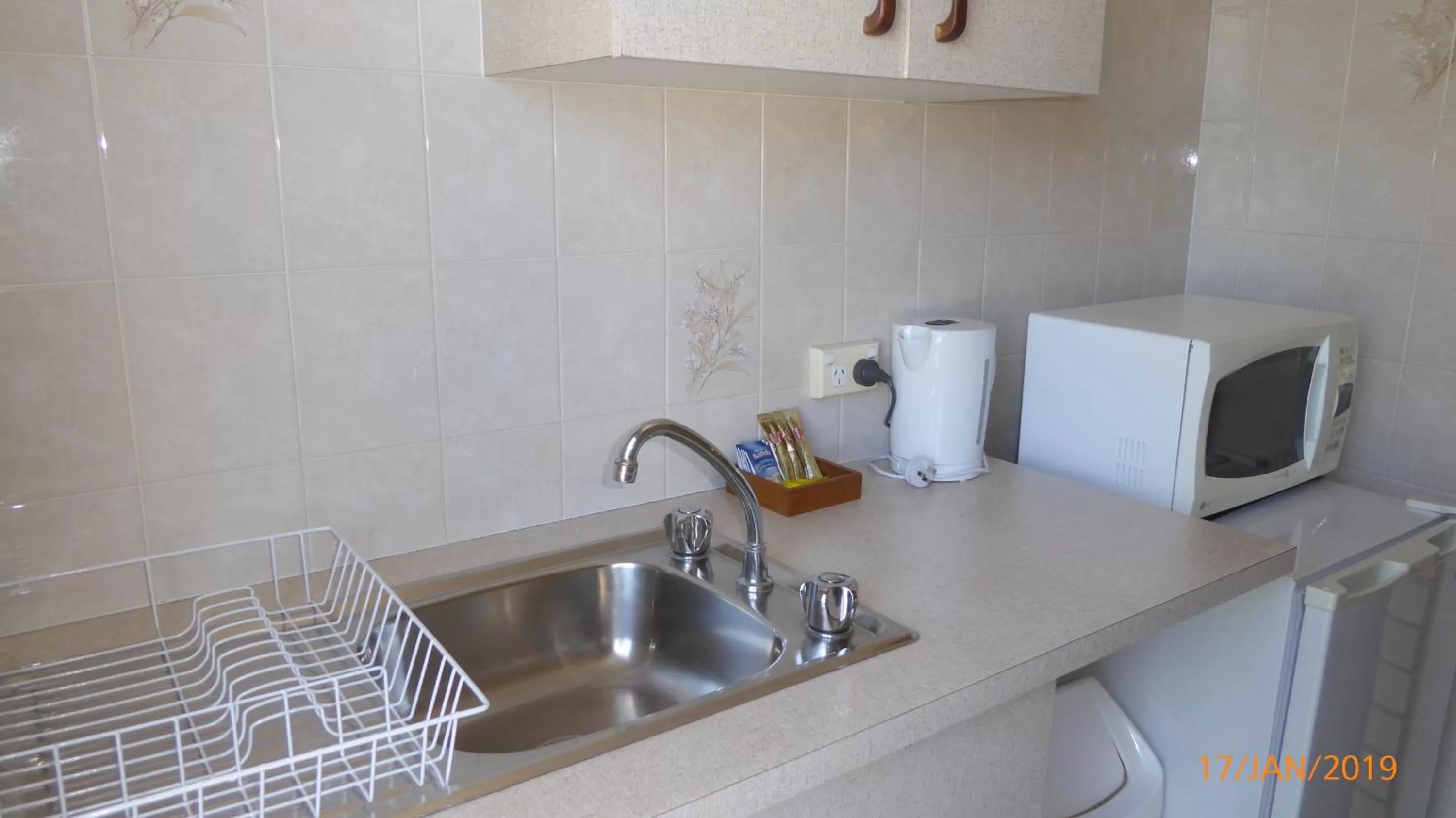 Kitchen or kitchenette in Tower Court Motel - adults only haven