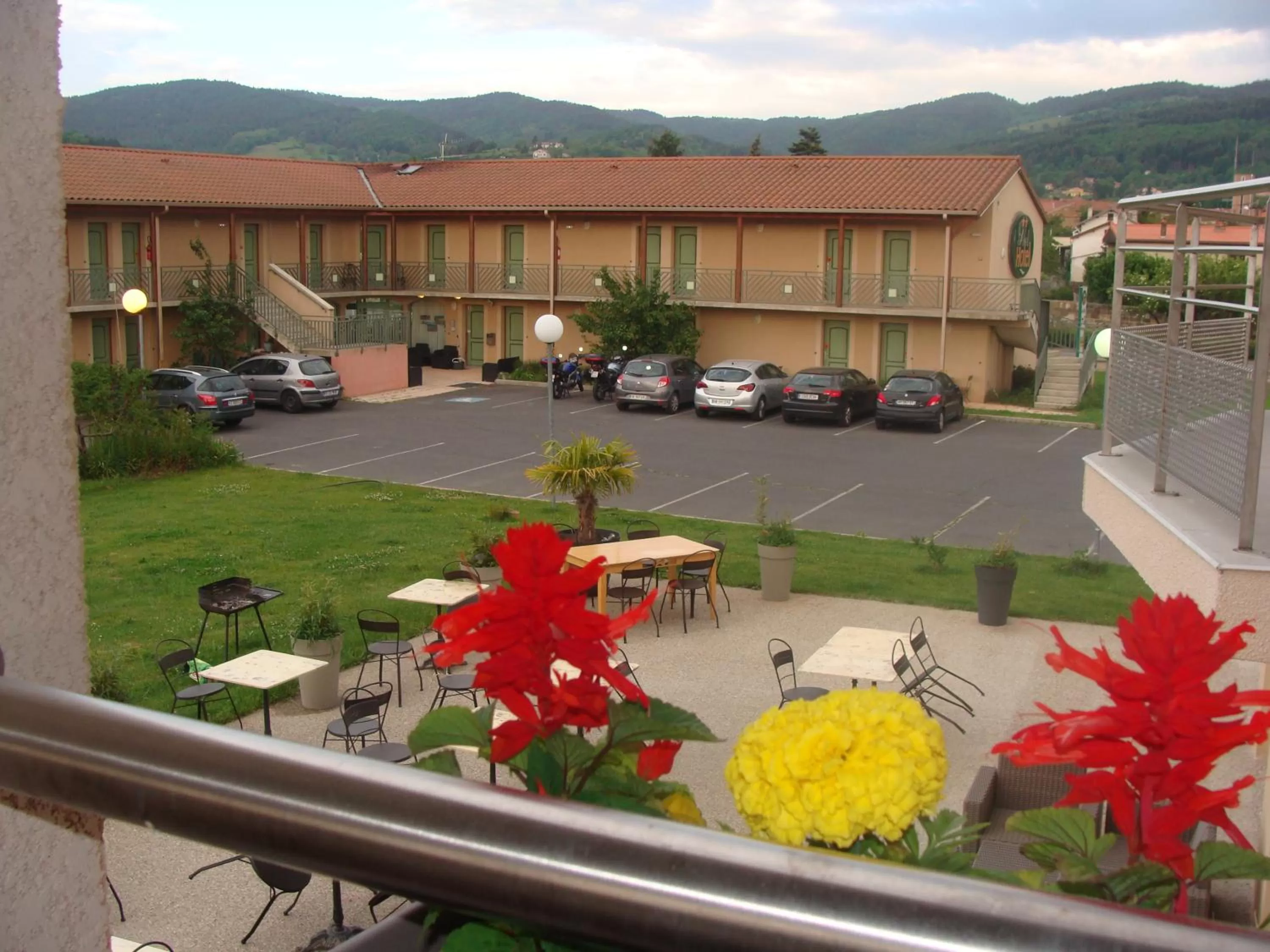 Area and facilities in Abel Hôtel