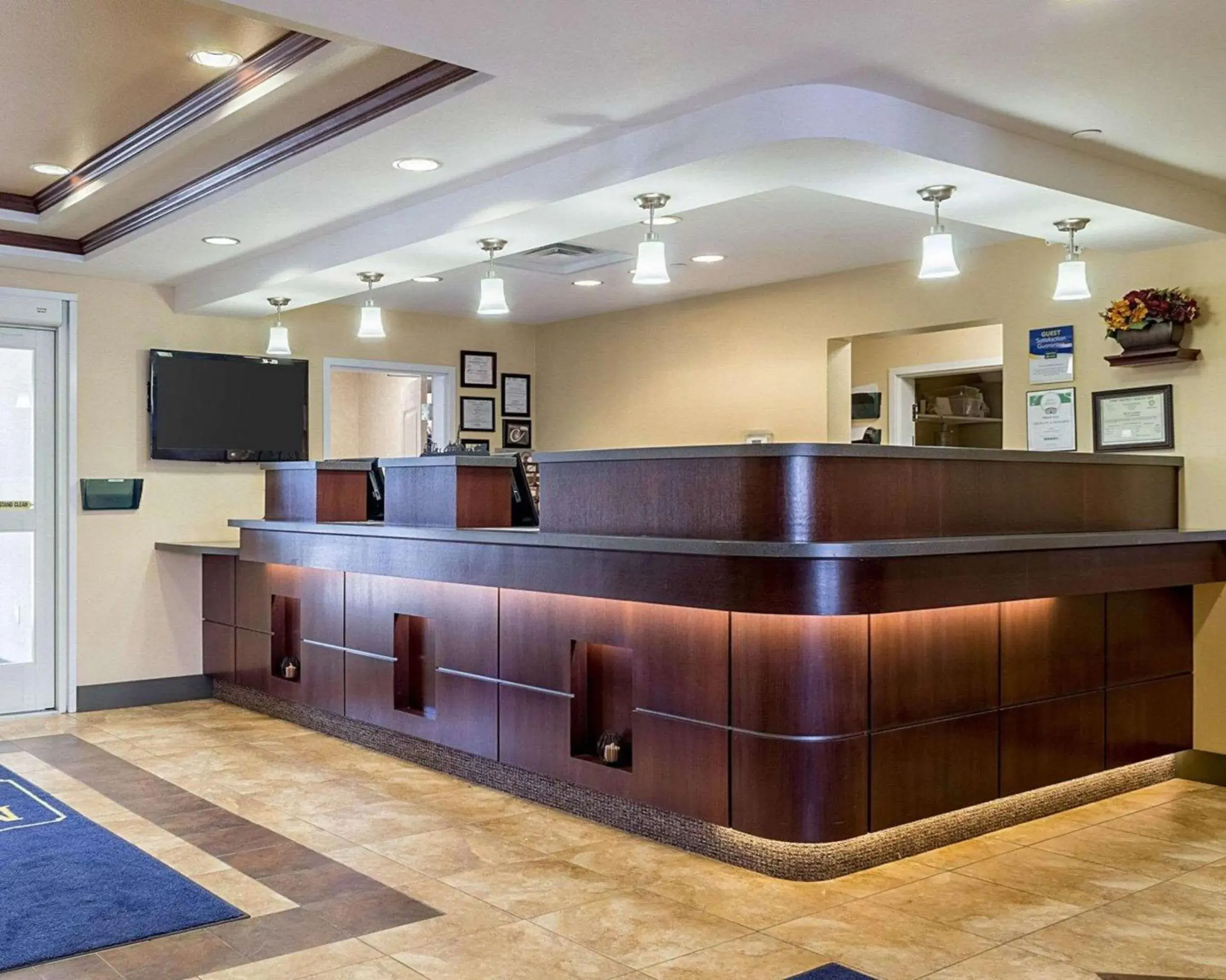 Lobby or reception in MainStay Suites Minot Lobby or reception in MainStay Suites Minot