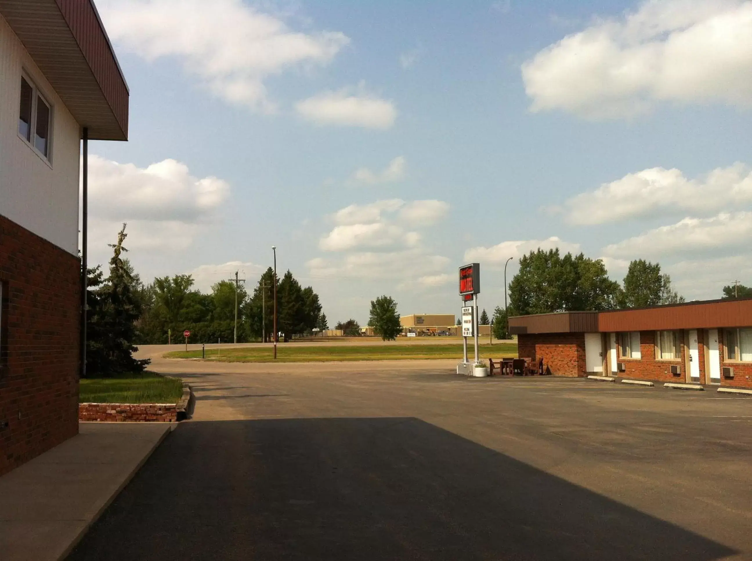 Facade/entrance in Rest Easy Motel