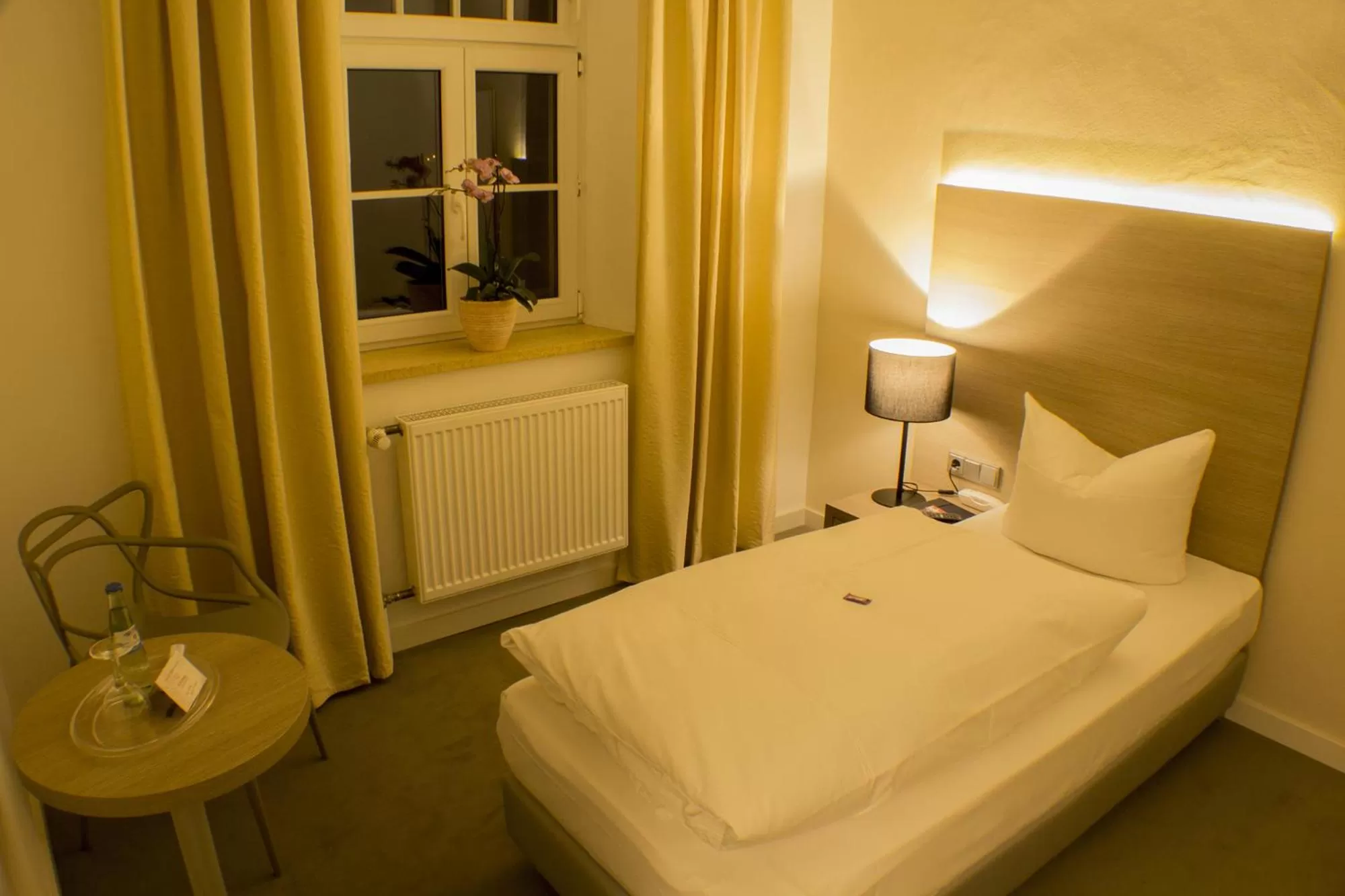 Photo of the whole room, Bed in Garni Hotel Schmaus