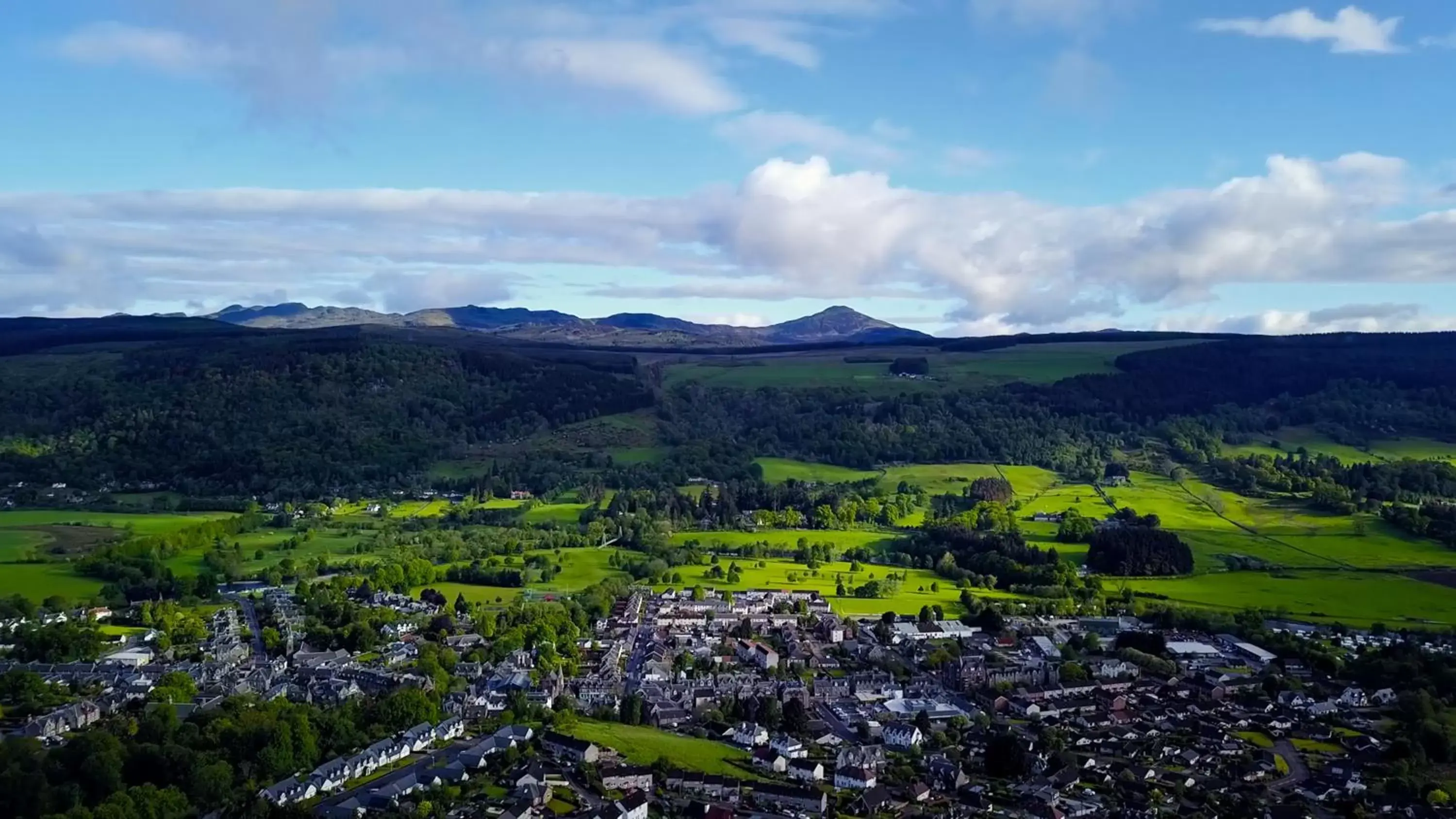 Neighbourhood, Bird's-eye View in Moness Resort