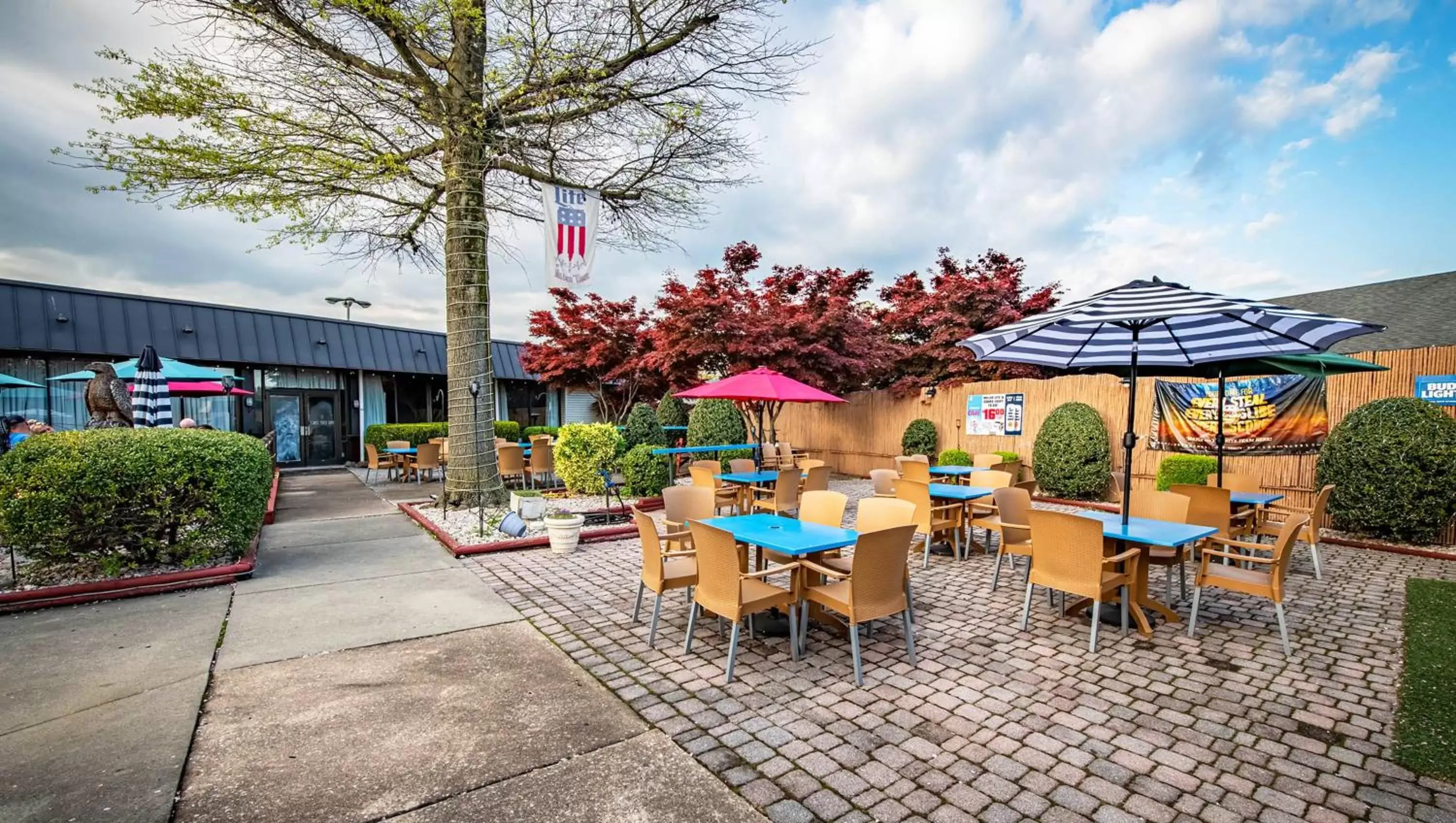 Property building in Magnuson Grand Harrisburg Property building in Magnuson Grand Harrisburg