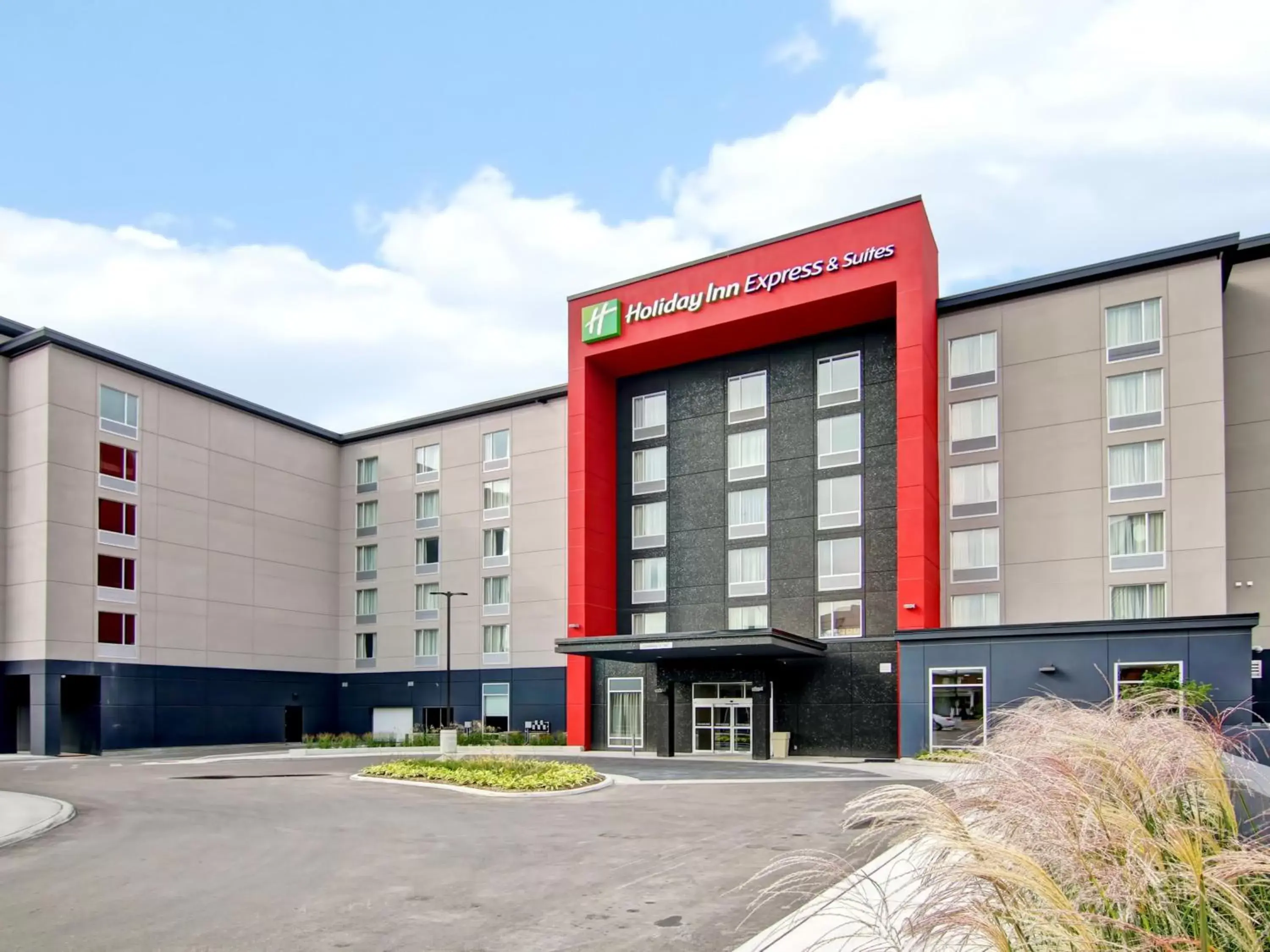 Property building in Holiday Inn Express & Suites Oshawa Downtown - Toronto Area, an IHG Hotel