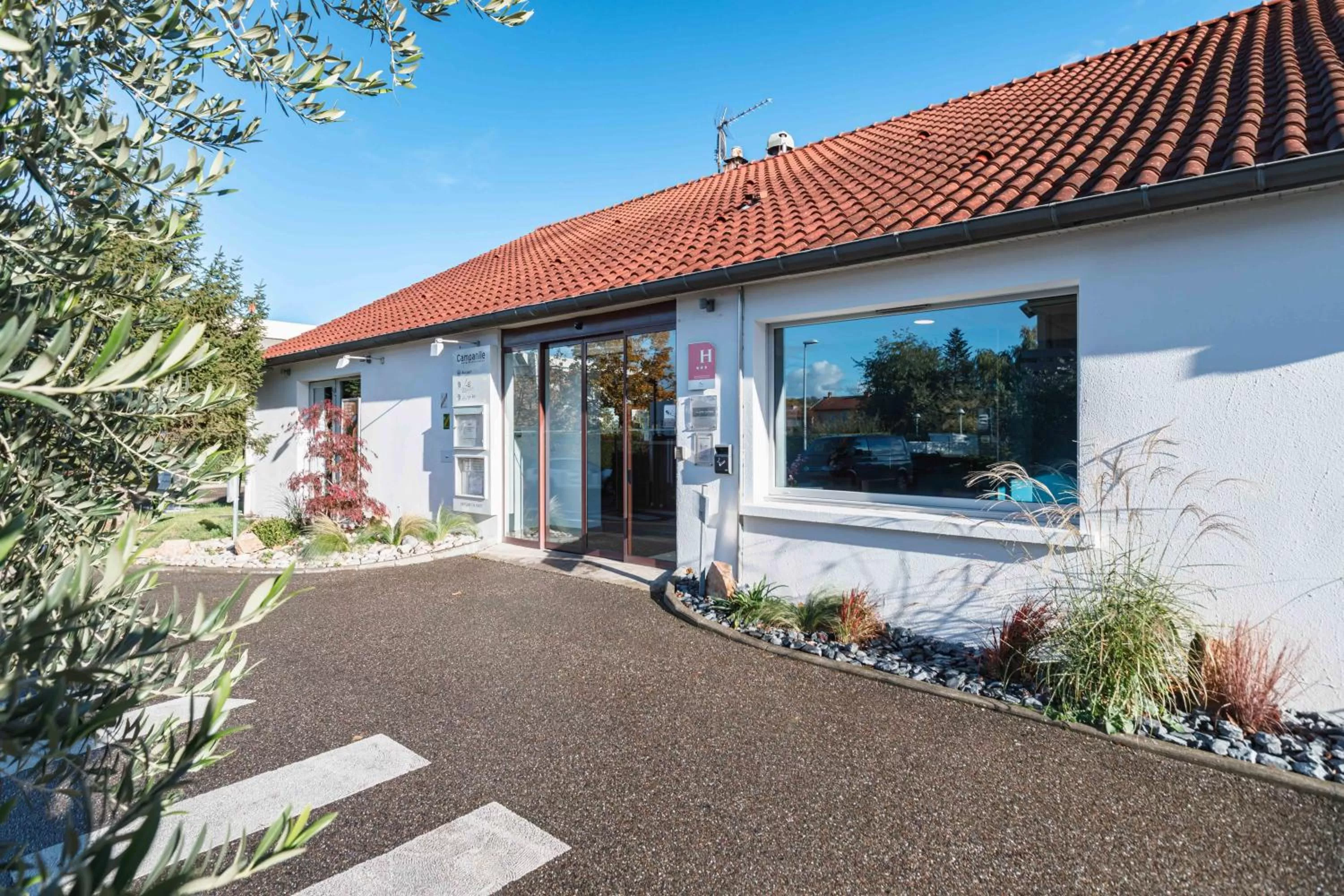 Property building in Campanile NATURE - Lyon Est Bron Eurexpo