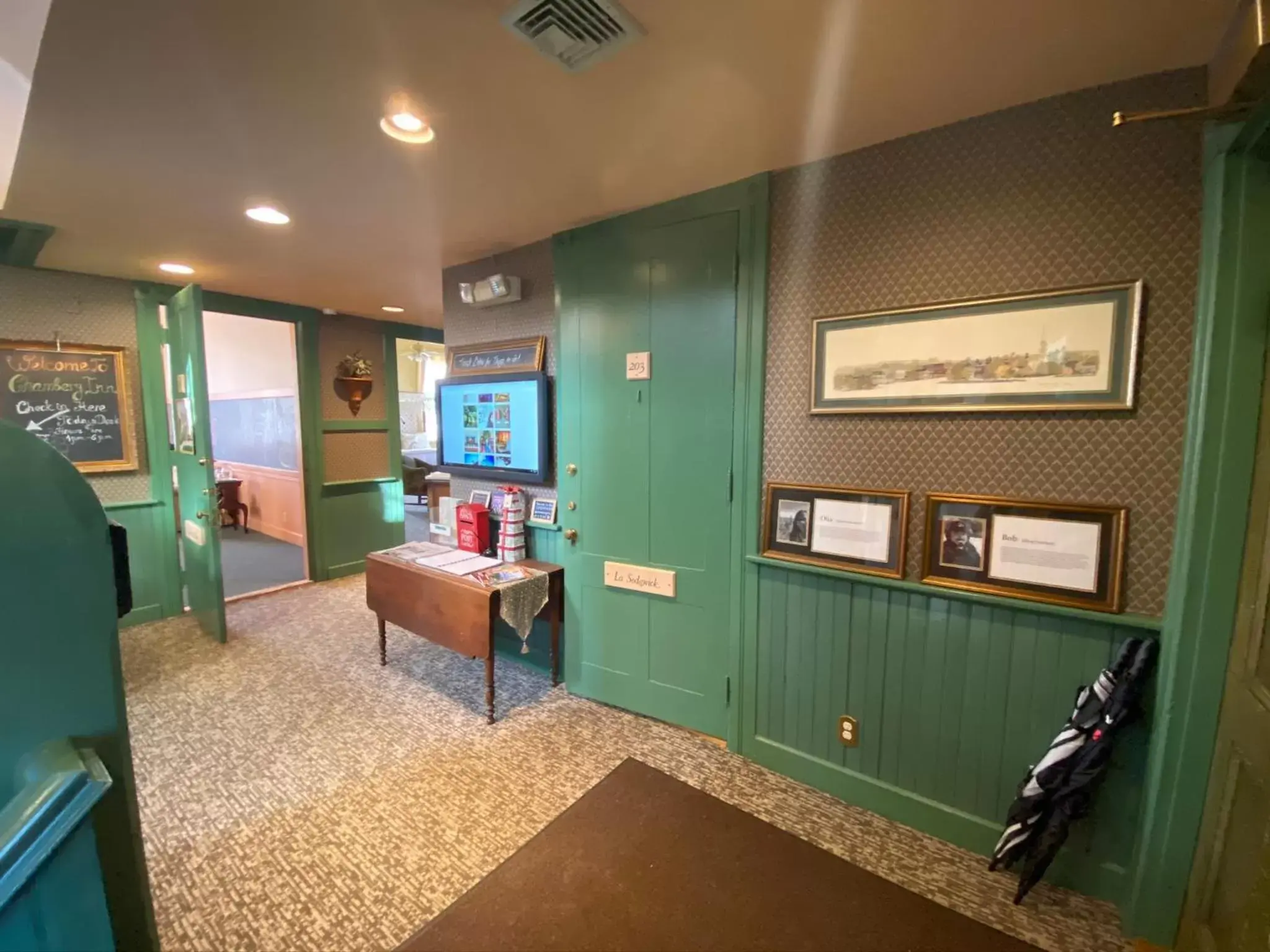 Lobby or reception in Chambery Inn Lobby or reception in Chambery Inn