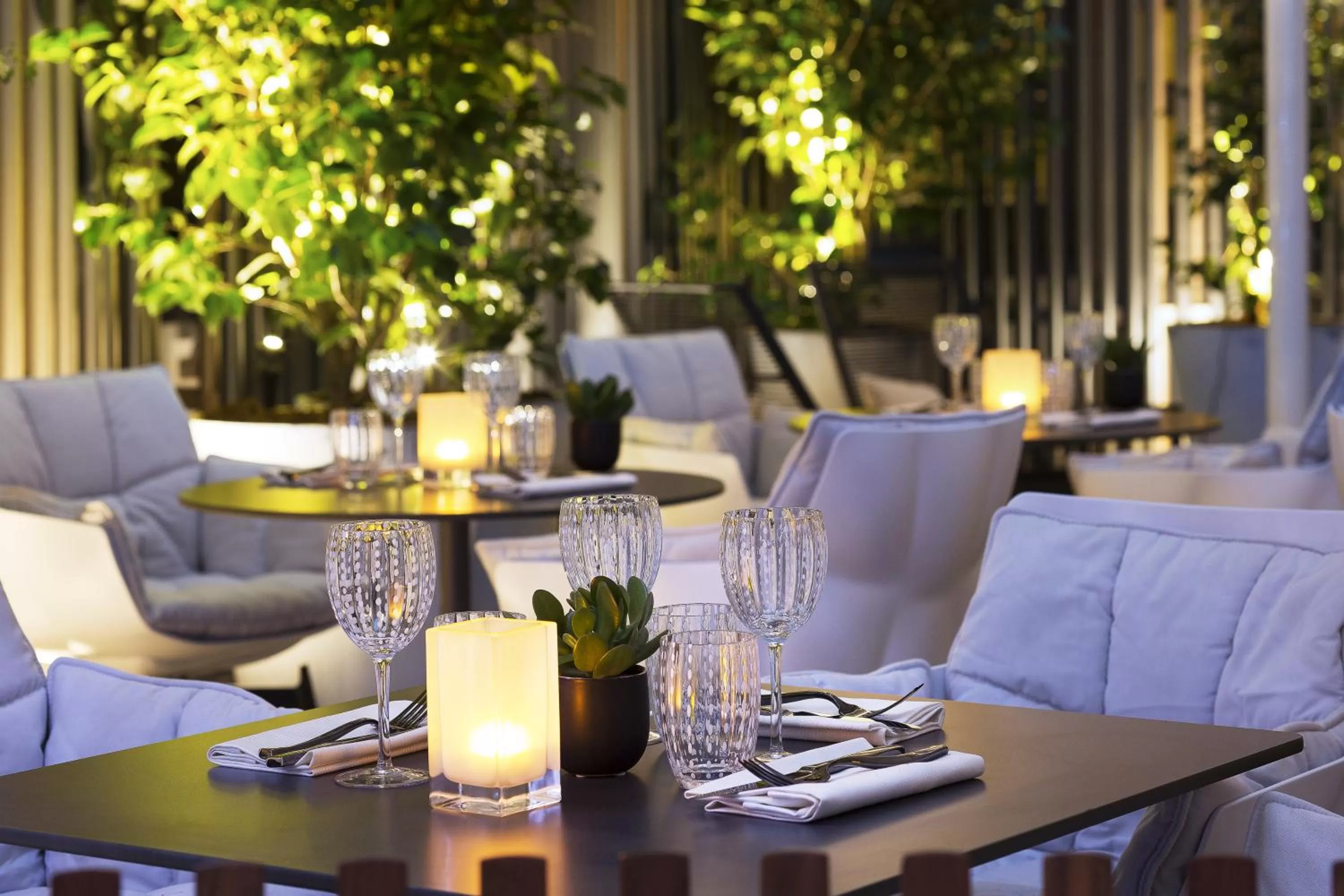 Restaurant/places to eat in Le Cinq Codet