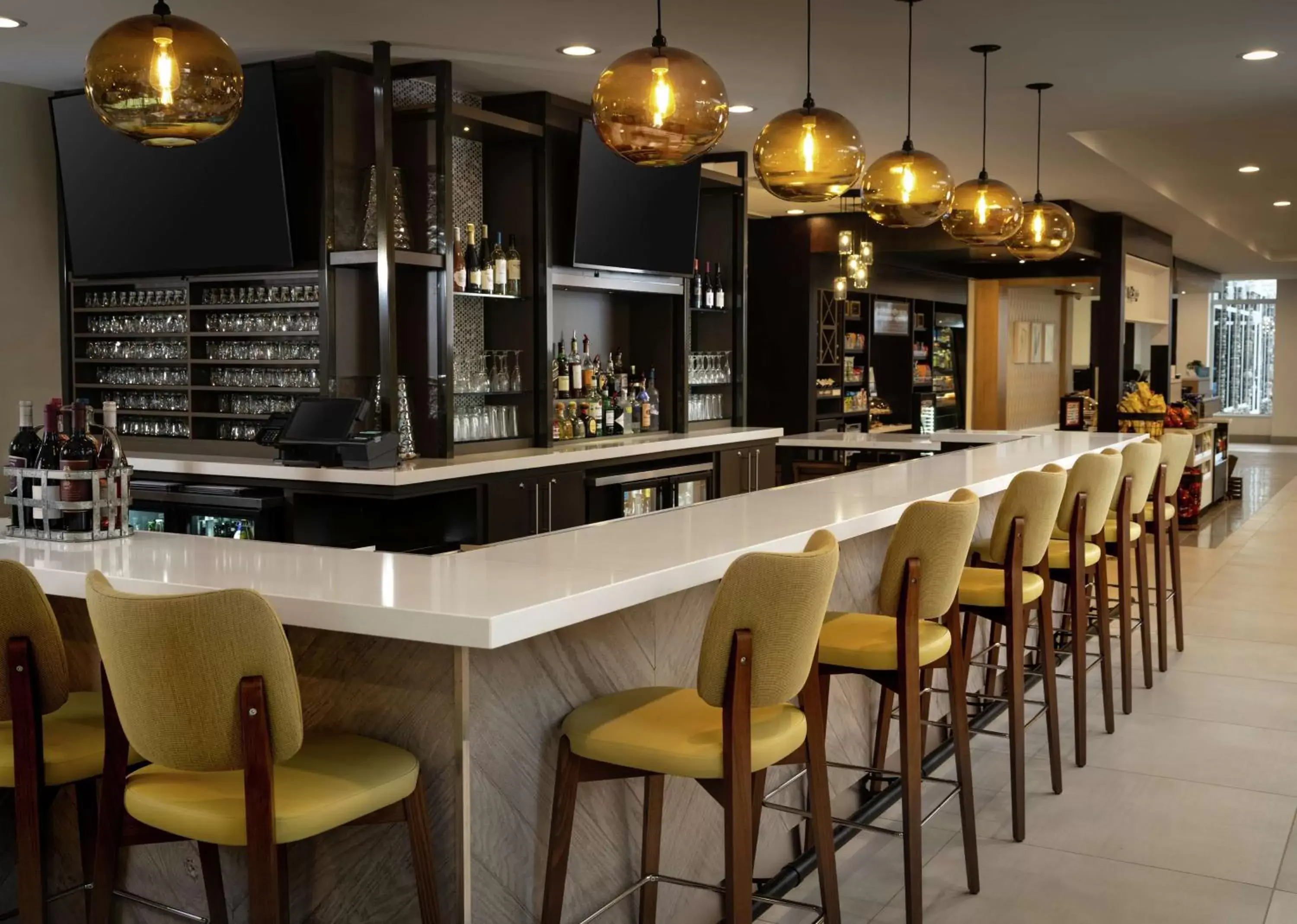 Lounge or bar, Lounge/Bar in Hilton Garden Inn Olive Branch, Ms