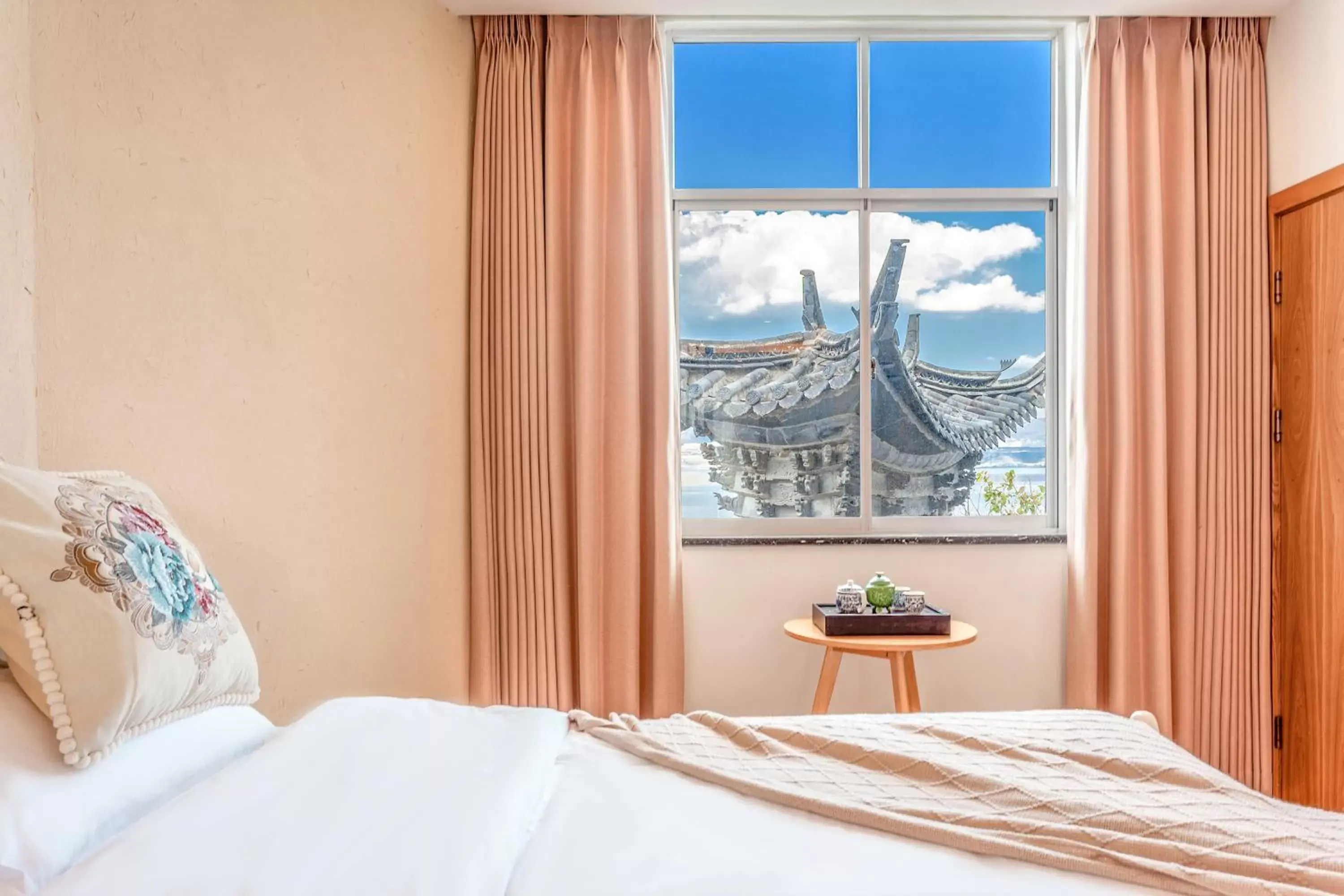 Deluxe Twin Room with Sea View in Blue Sea Hotel Deluxe Twin Room with Sea View in Blue Sea Hotel