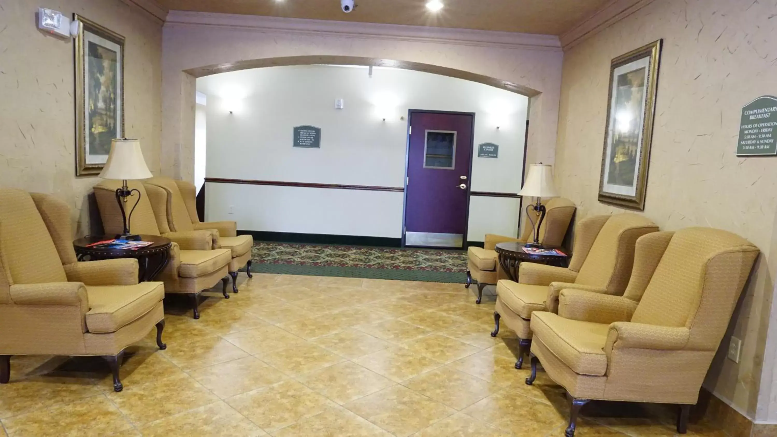 Lobby or reception in Scottish Inns - Cresson Lobby or reception in Scottish Inns - Cresson