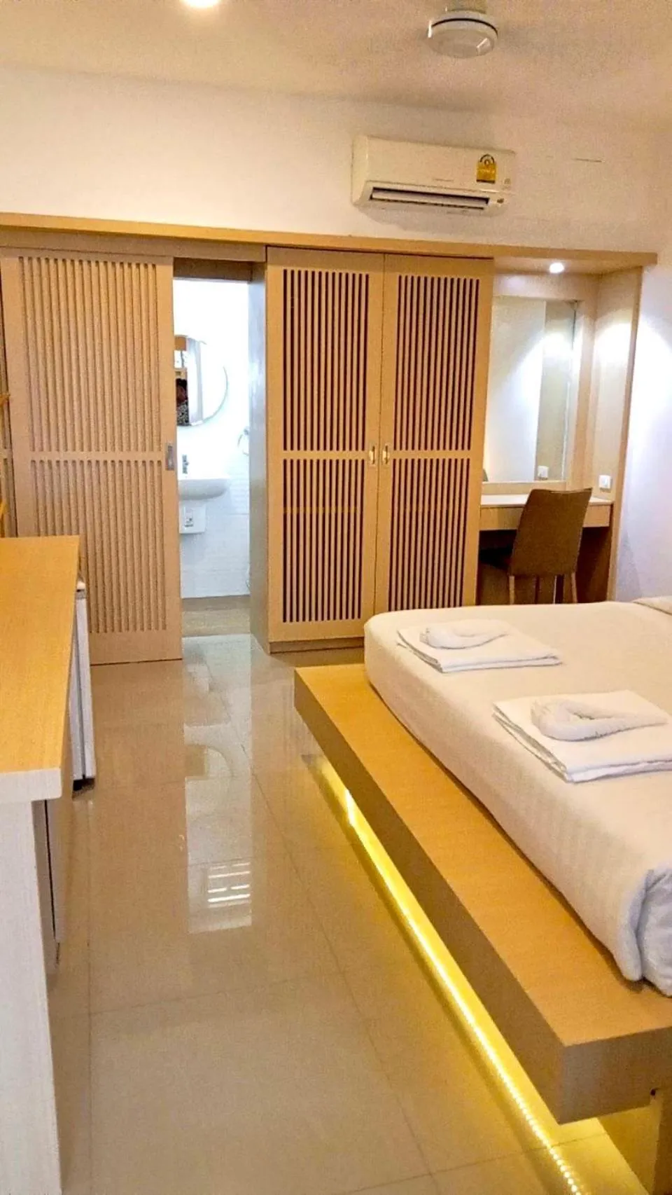 Bed in Garden Home Kata