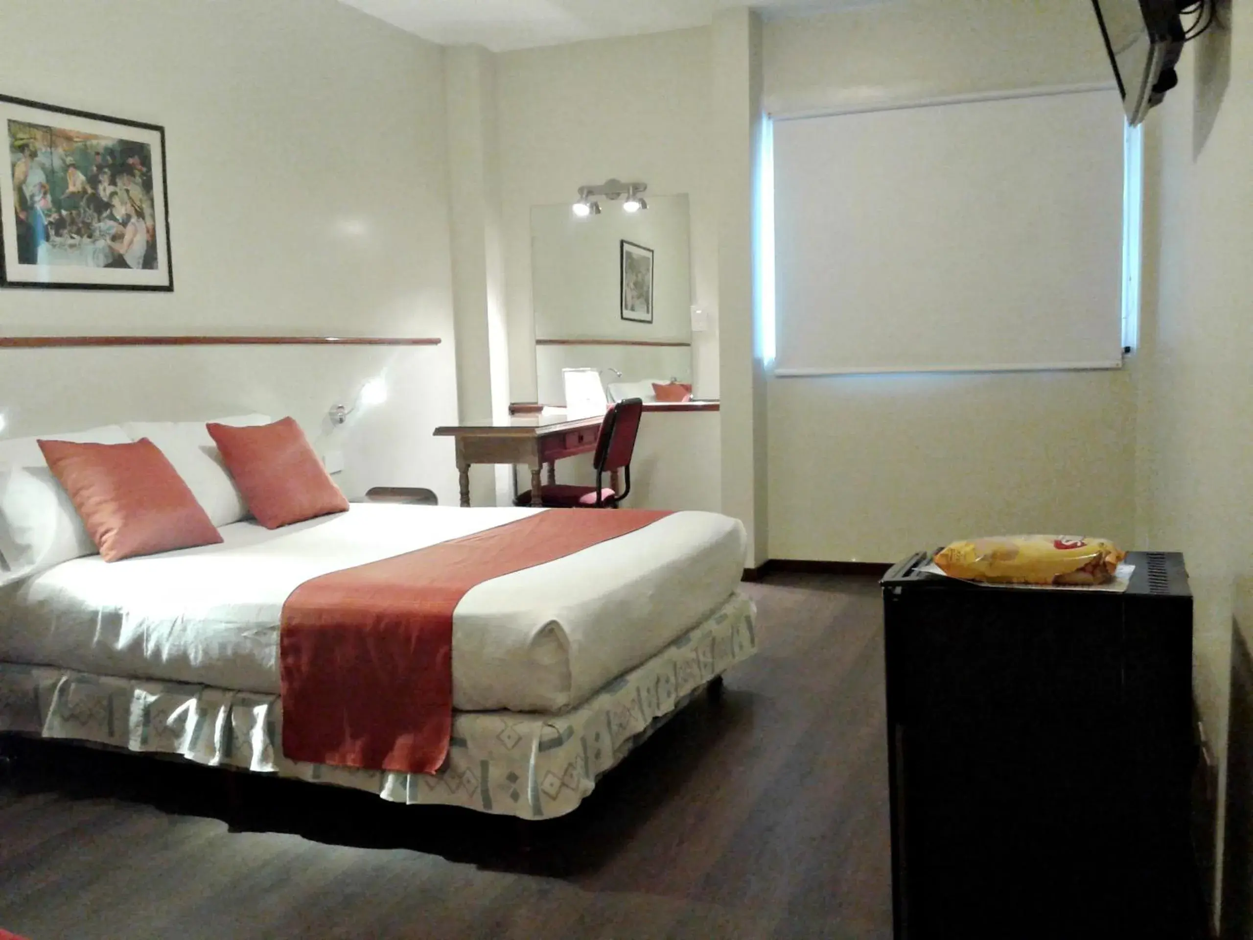 Photo of the whole room, Bed in Alpino Hotel